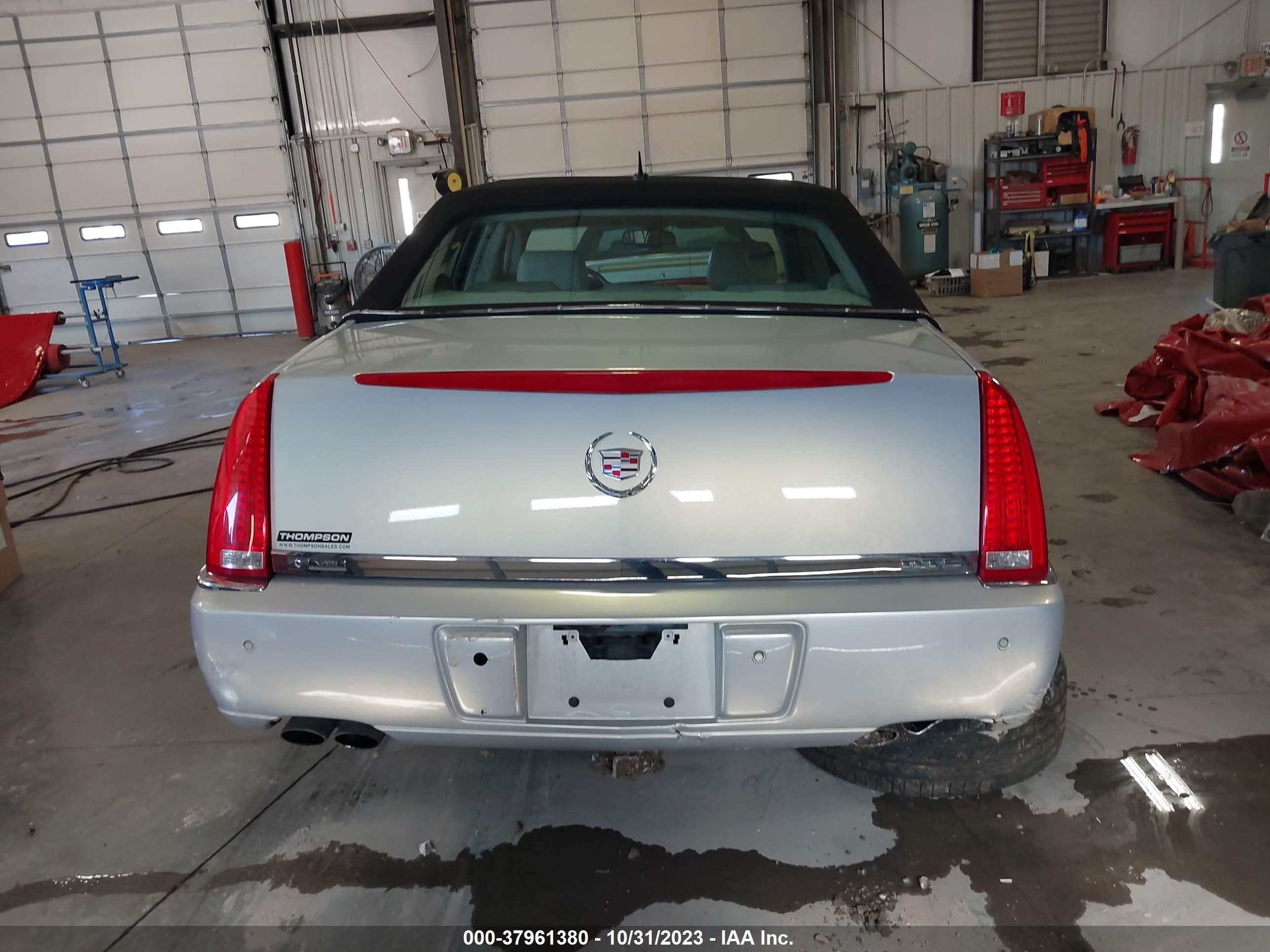 Photo 15 VIN: 1G6KD57Y56U108415 - CADILLAC DTS 