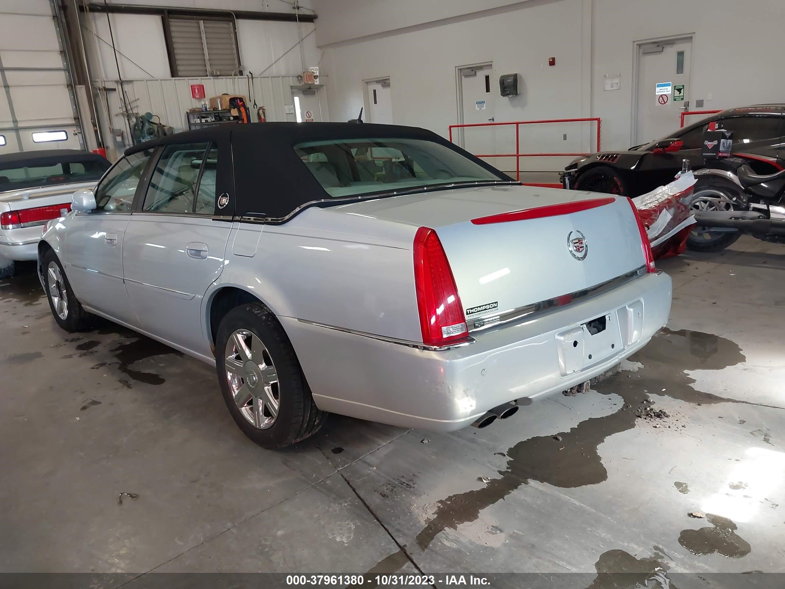 Photo 2 VIN: 1G6KD57Y56U108415 - CADILLAC DTS 