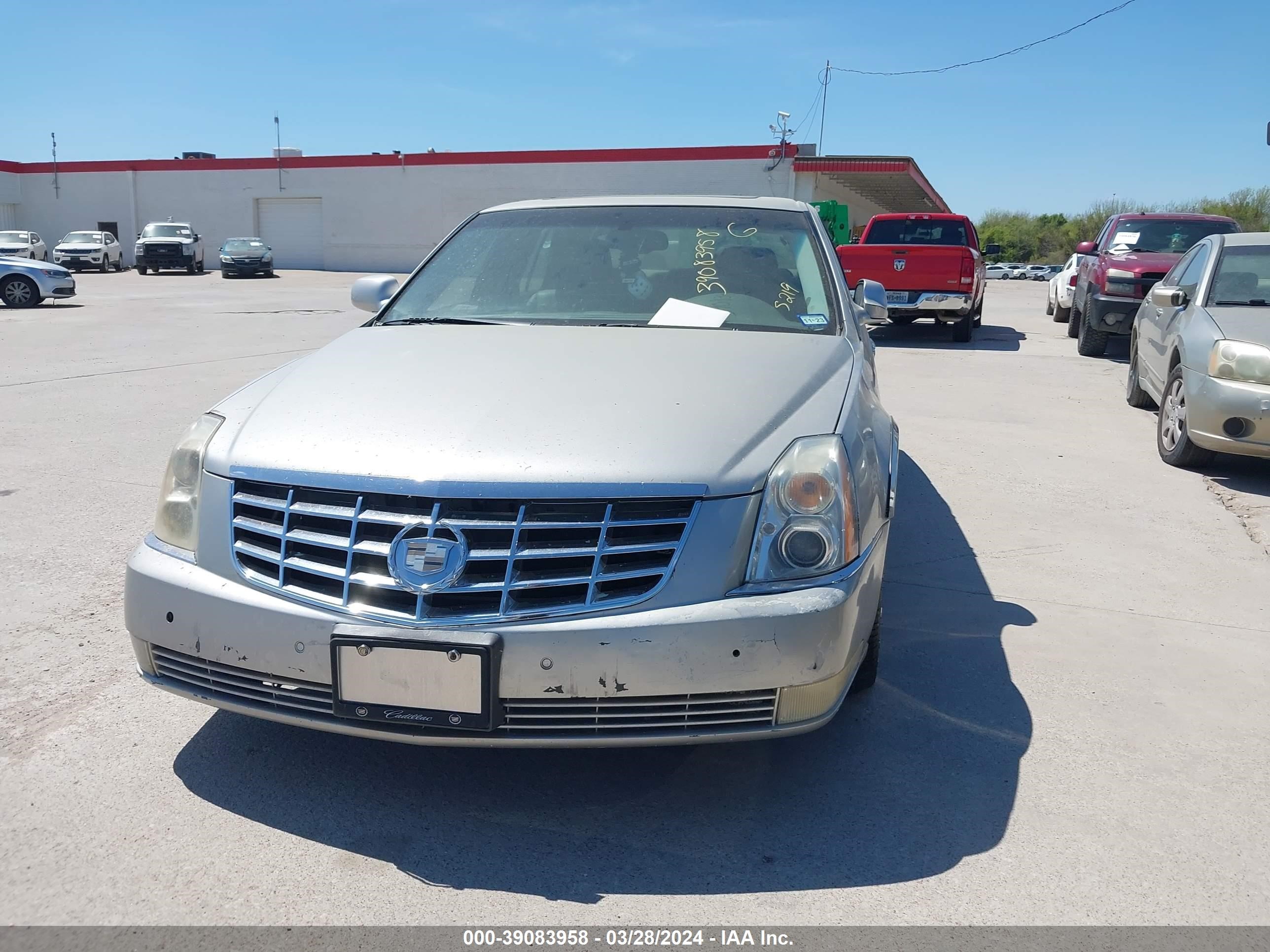 Photo 1 VIN: 1G6KD57Y56U120693 - CADILLAC DTS 