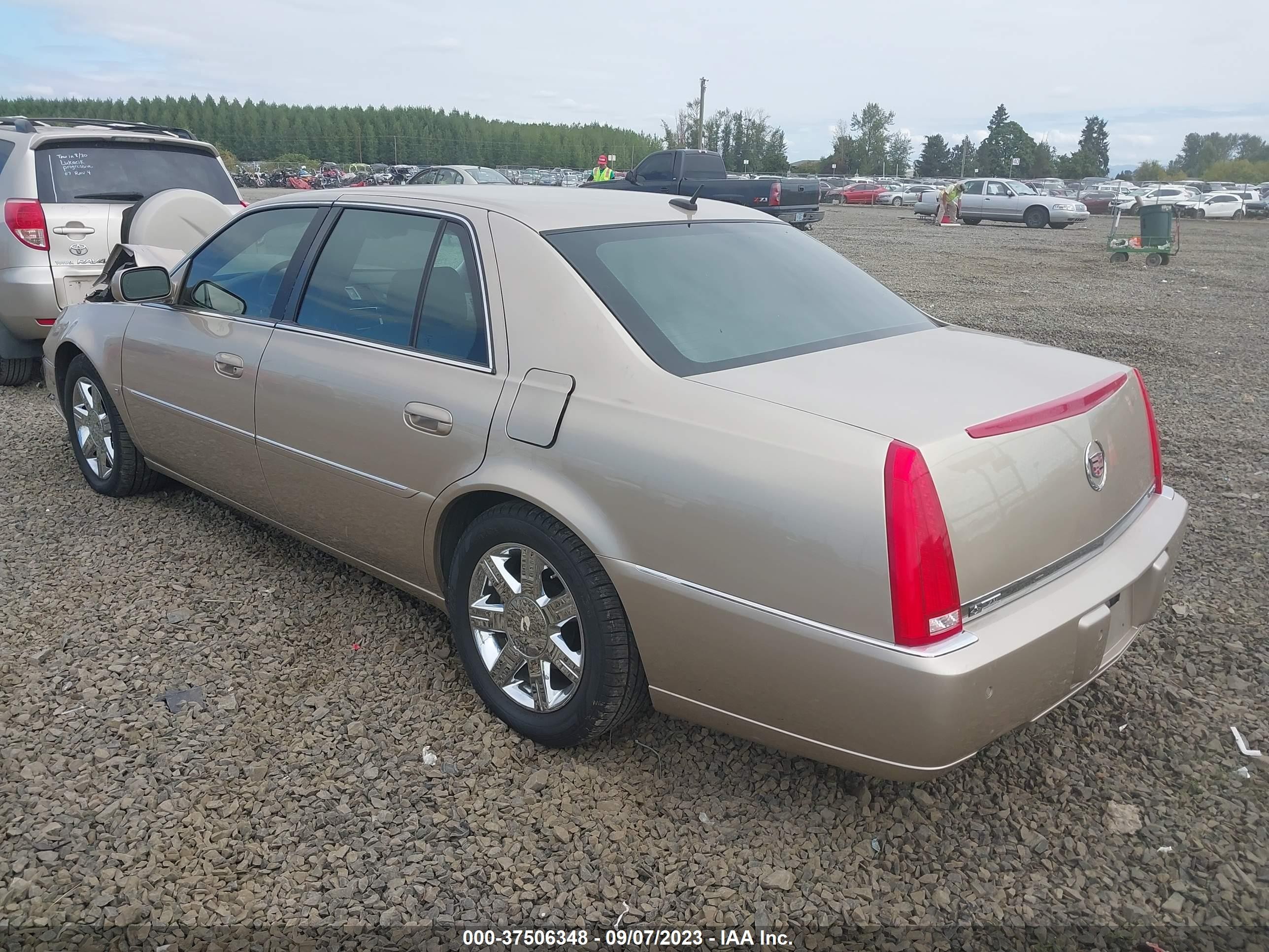 Photo 2 VIN: 1G6KD57Y56U121763 - CADILLAC DTS 