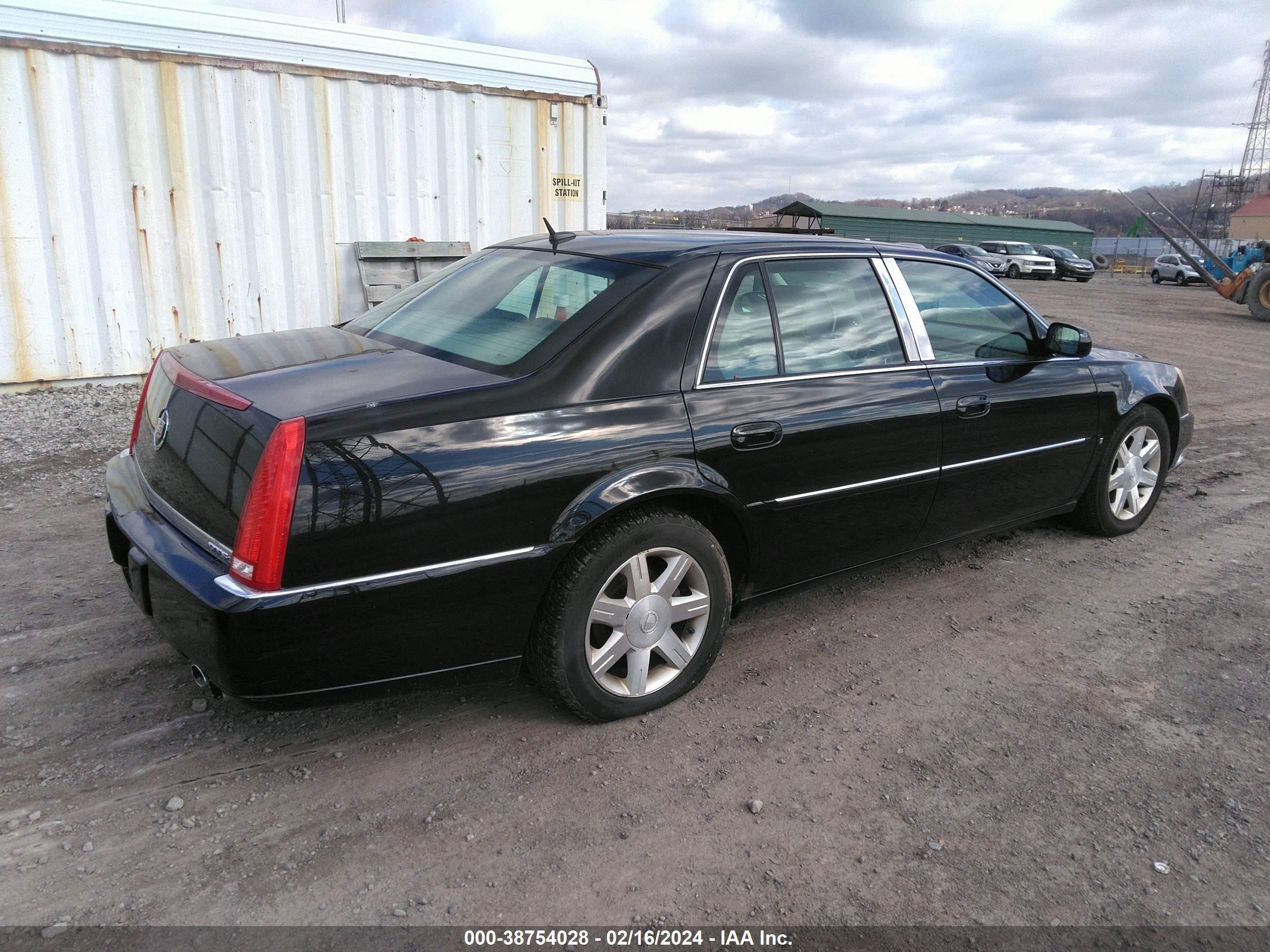 Photo 3 VIN: 1G6KD57Y56U207929 - CADILLAC DTS 