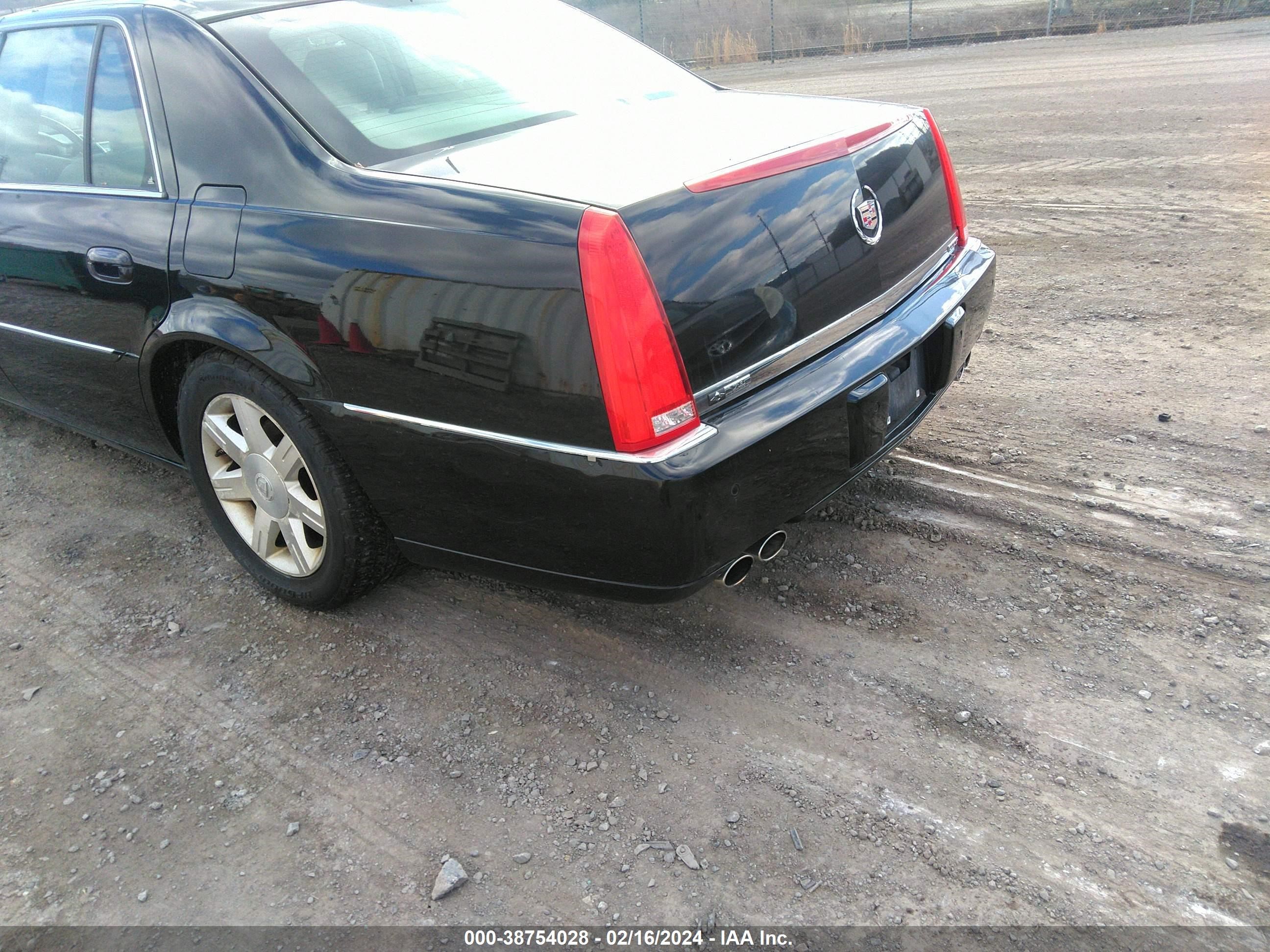 Photo 5 VIN: 1G6KD57Y56U207929 - CADILLAC DTS 