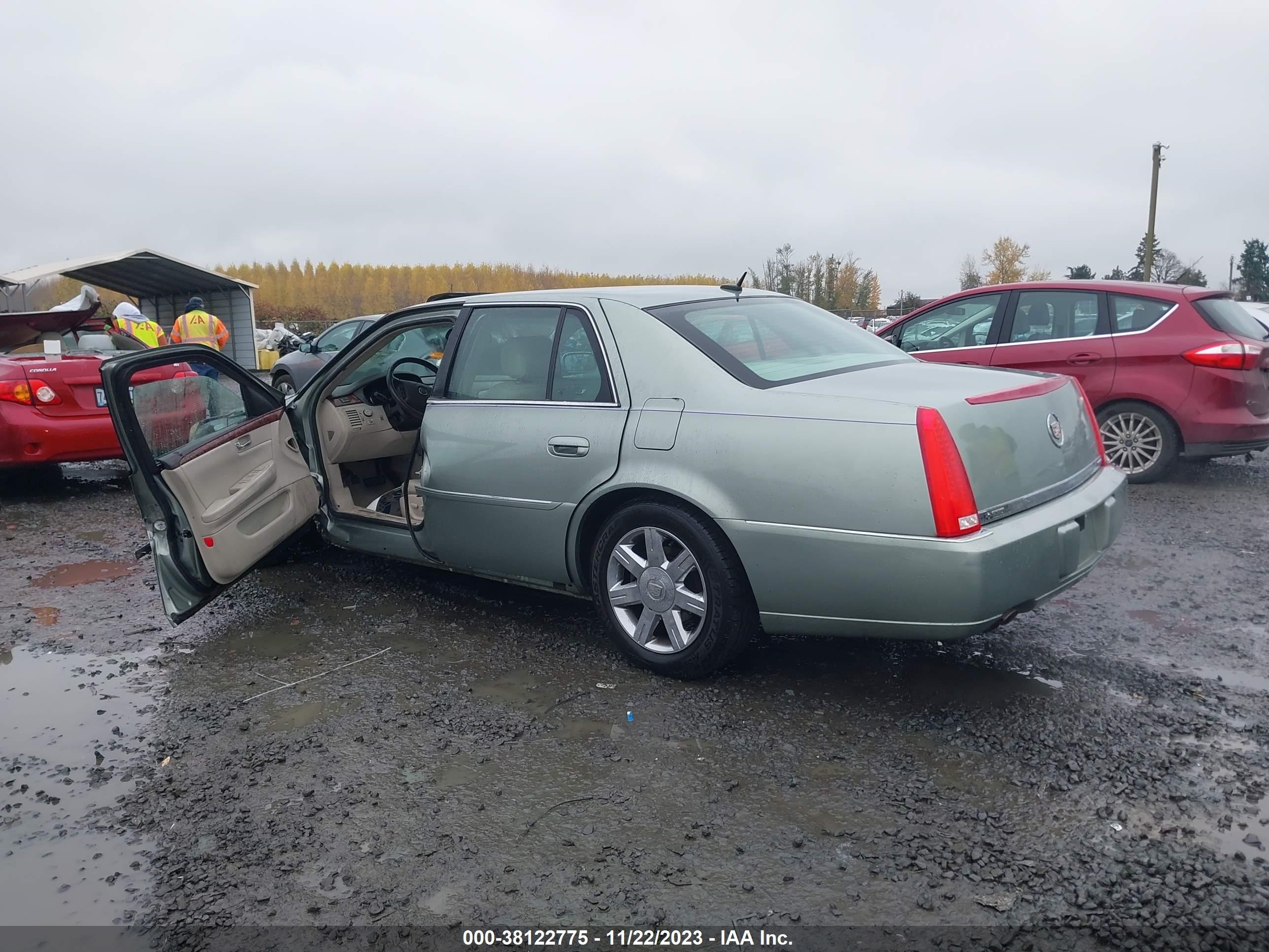 Photo 2 VIN: 1G6KD57Y57U126723 - CADILLAC DTS 