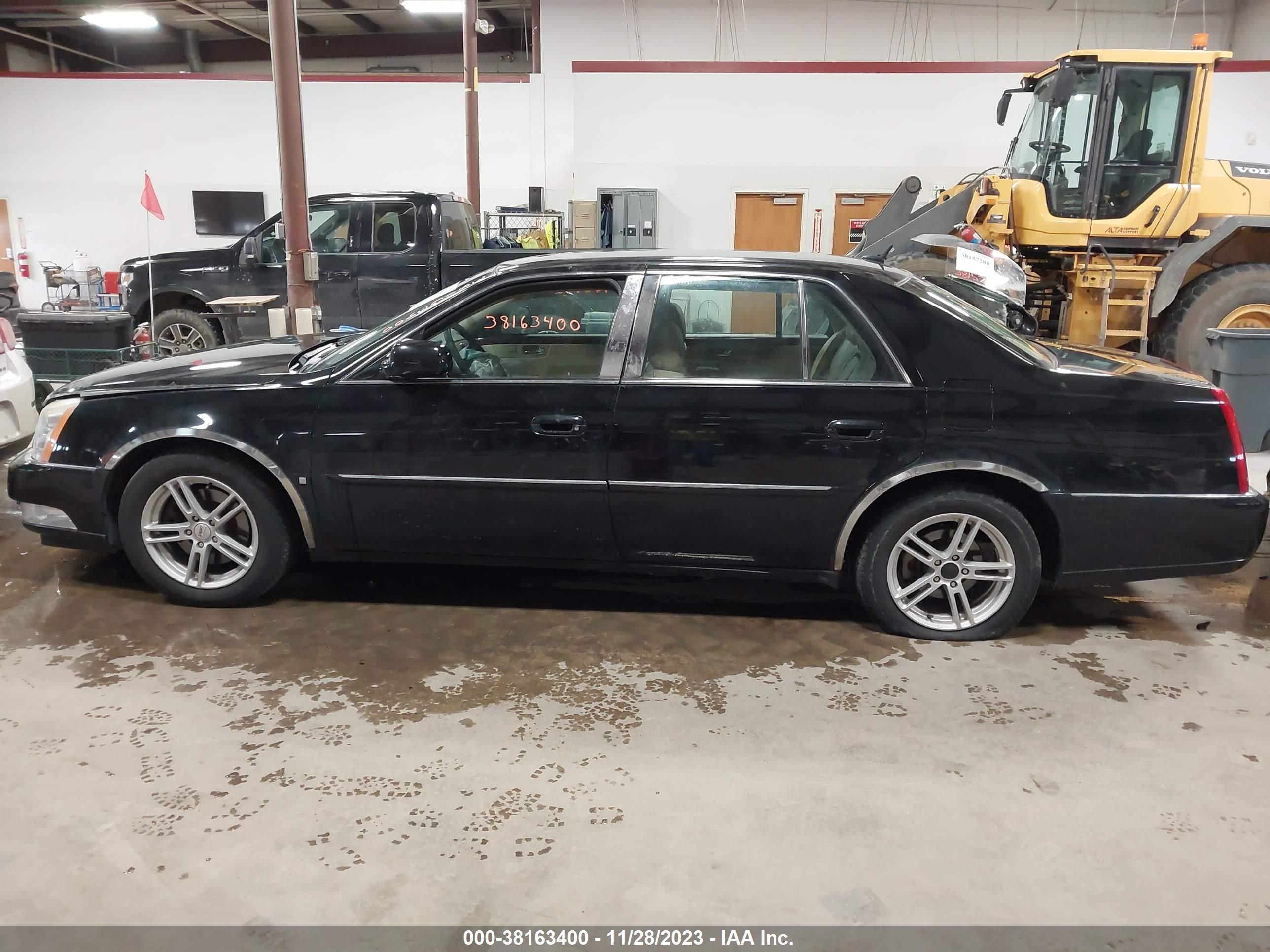 Photo 13 VIN: 1G6KD57Y57U204661 - CADILLAC DTS 