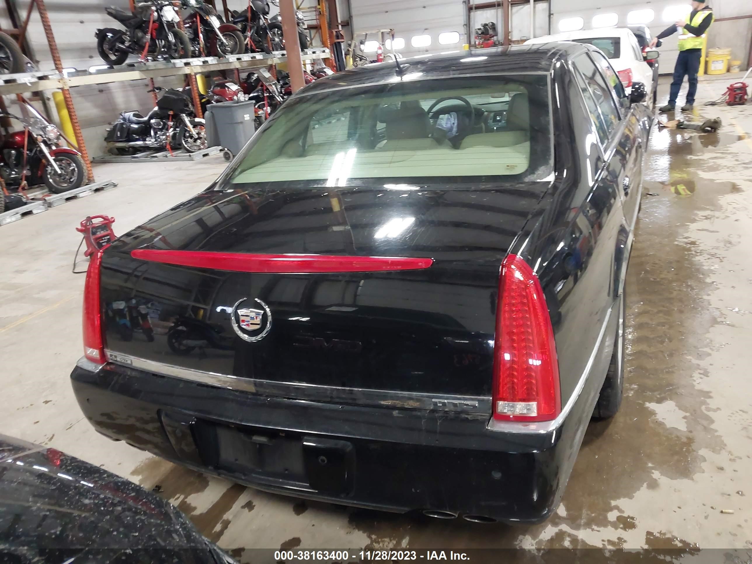 Photo 15 VIN: 1G6KD57Y57U204661 - CADILLAC DTS 