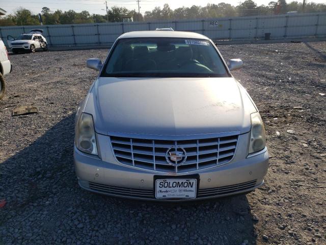 Photo 4 VIN: 1G6KD57Y58U141868 - CADILLAC DTS 