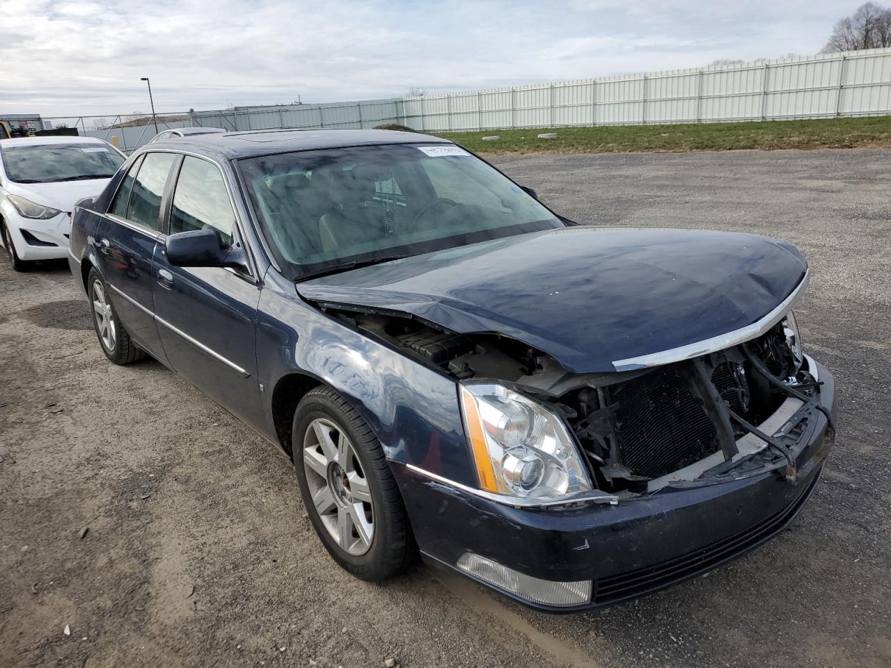 Photo 3 VIN: 1G6KD57Y66U100615 - CADILLAC DTS 