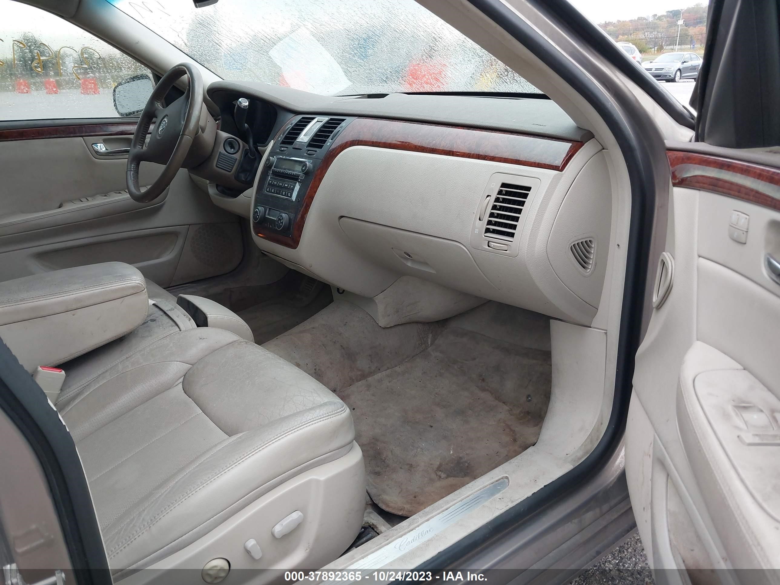 Photo 4 VIN: 1G6KD57Y66U123490 - CADILLAC DTS 