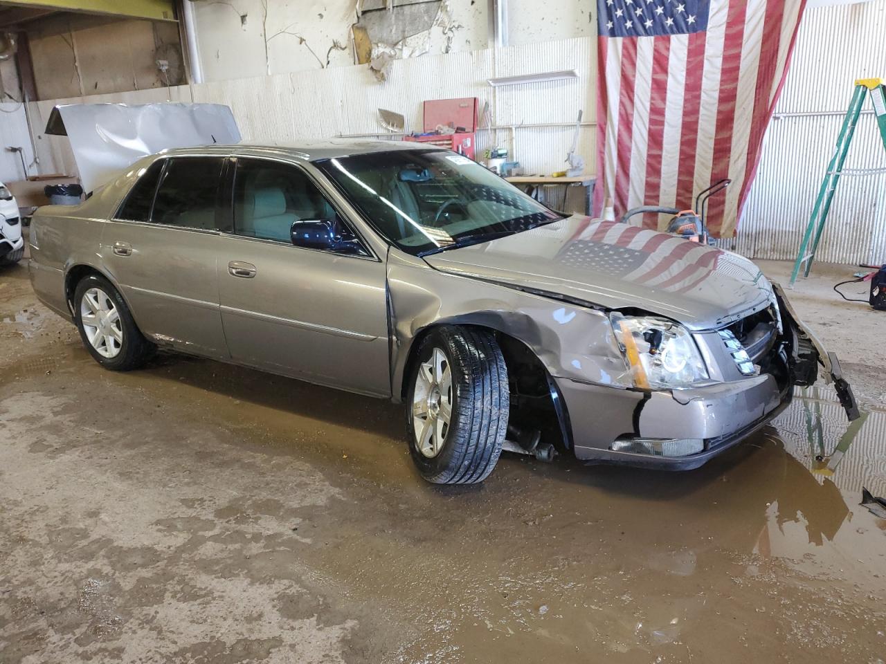 Photo 3 VIN: 1G6KD57Y66U148504 - CADILLAC DTS 