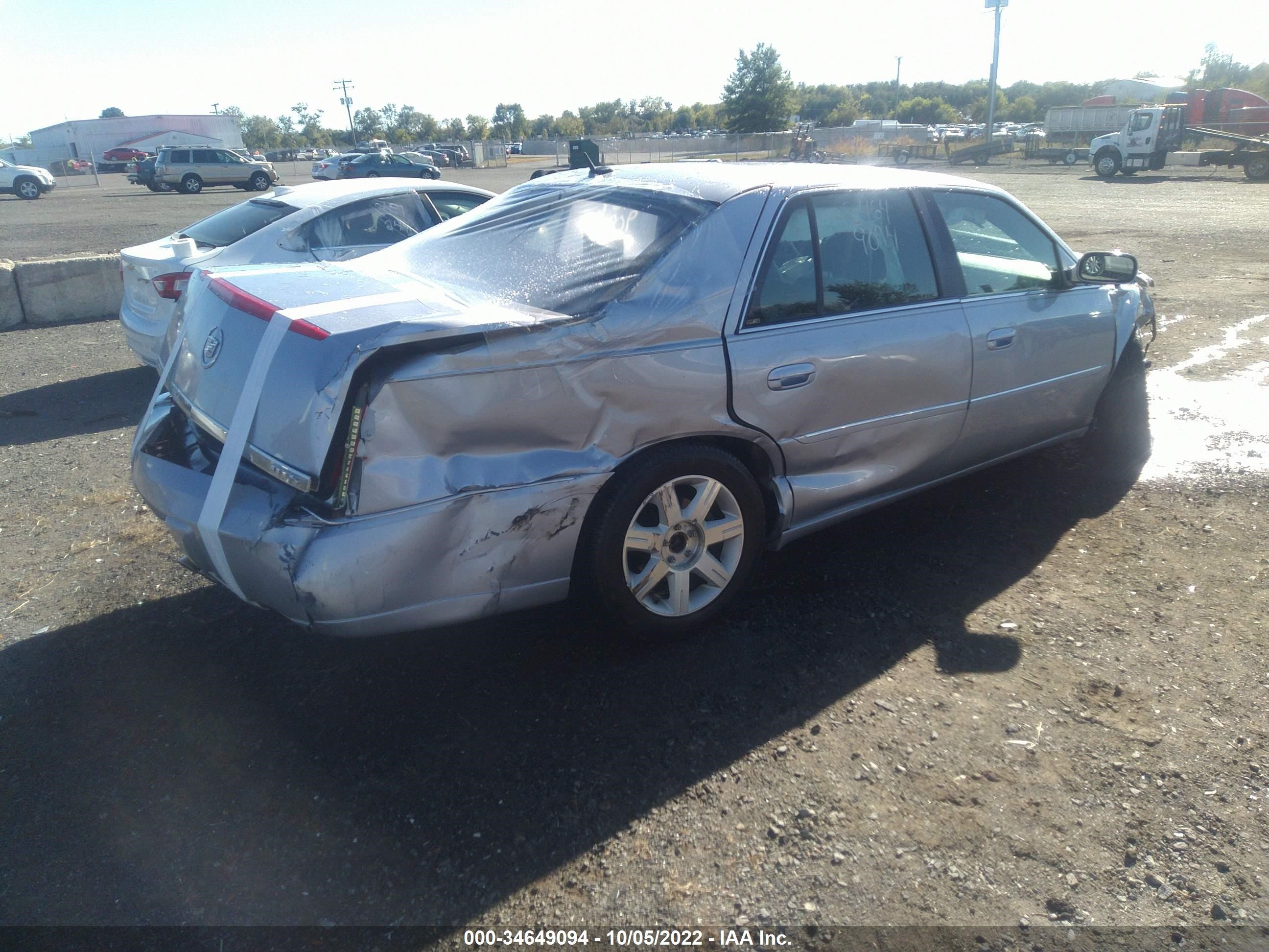 Photo 3 VIN: 1G6KD57Y66U187691 - CADILLAC DTS 