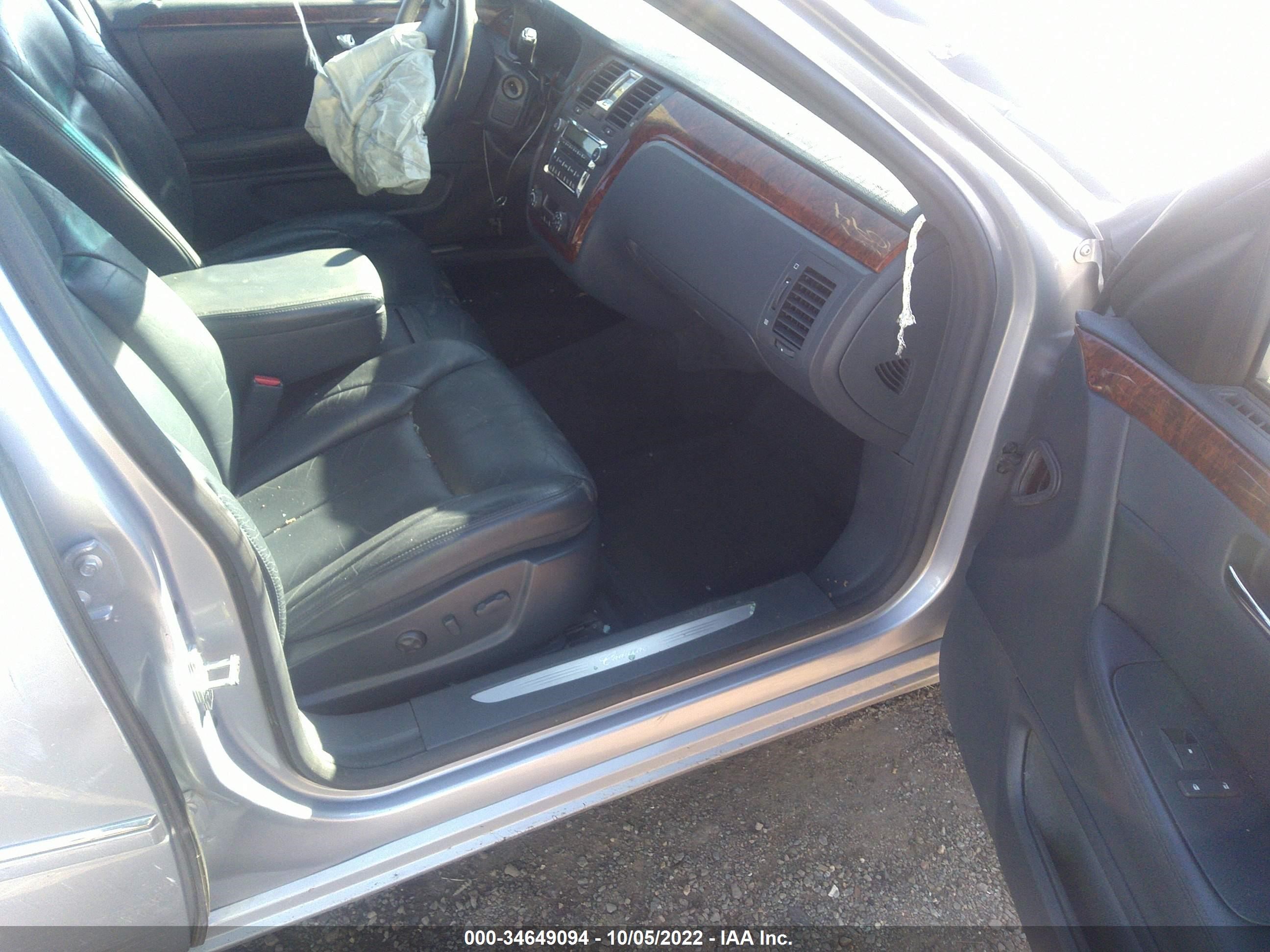 Photo 4 VIN: 1G6KD57Y66U187691 - CADILLAC DTS 