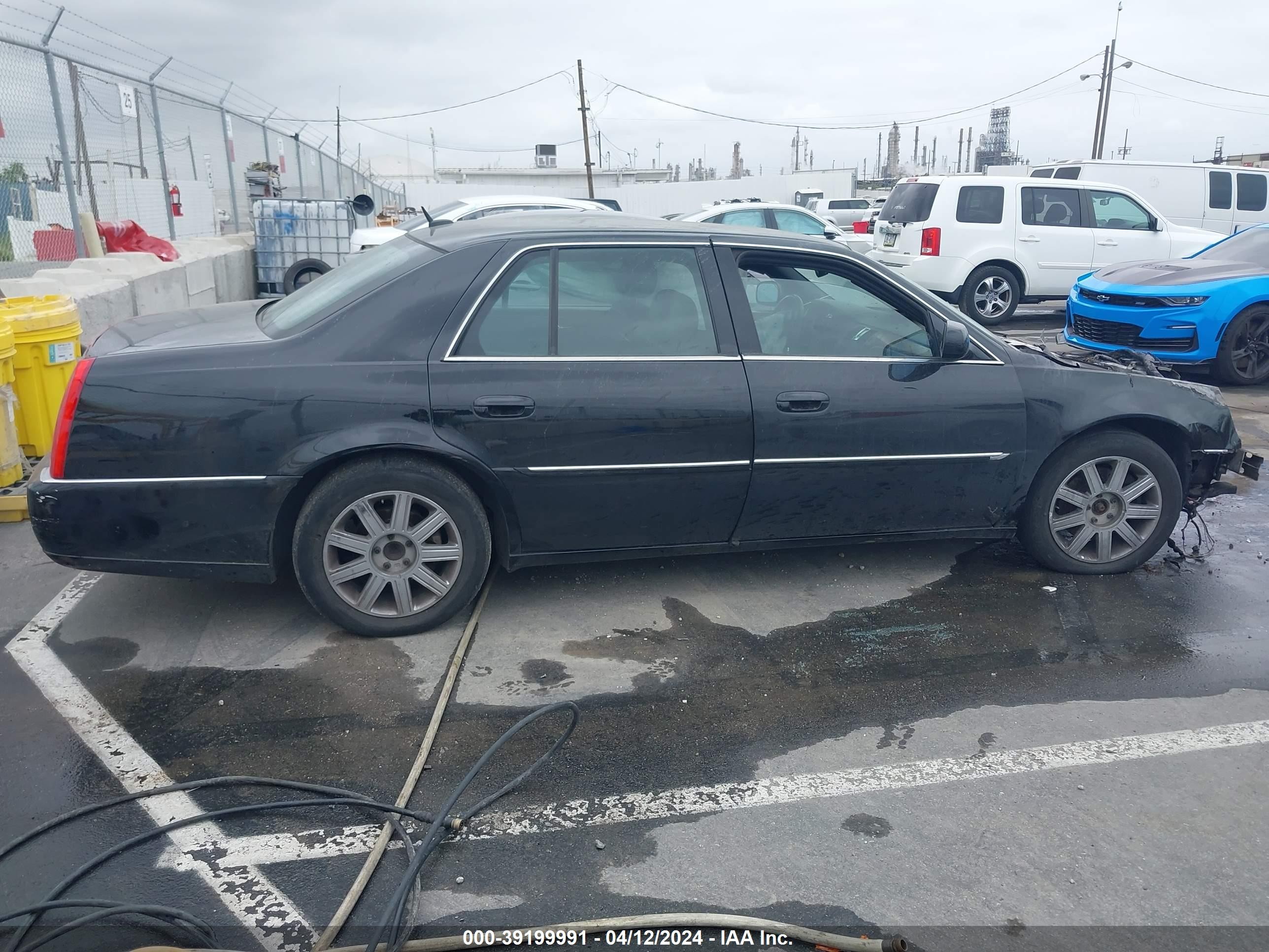 Photo 3 VIN: 1G6KD57Y66U188744 - CADILLAC DTS 