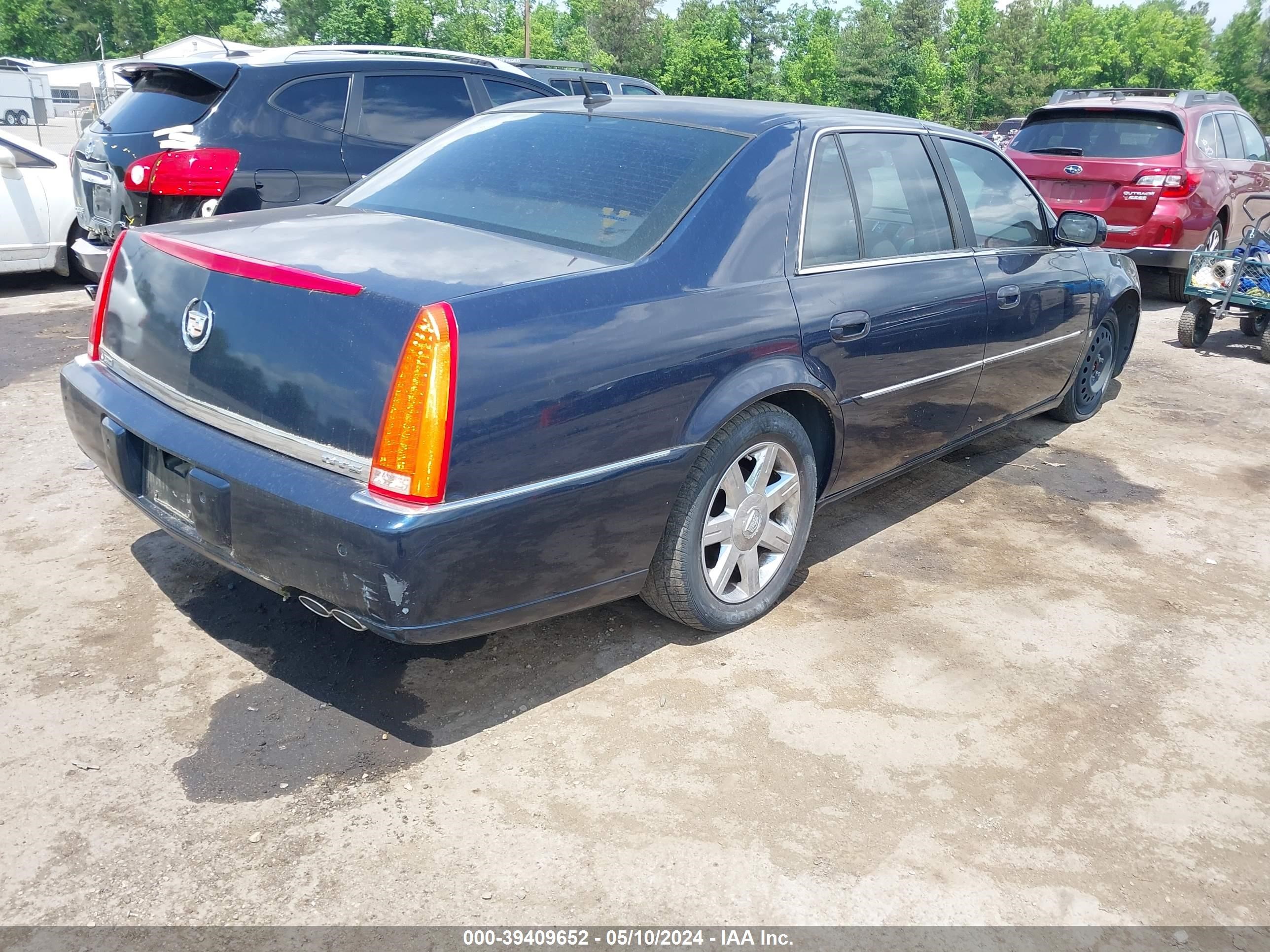 Photo 3 VIN: 1G6KD57Y66U238560 - CADILLAC DTS 