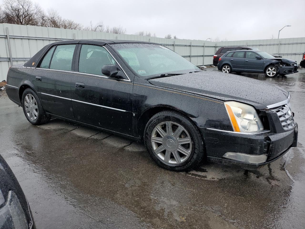 Photo 3 VIN: 1G6KD57Y67U119439 - CADILLAC DTS 