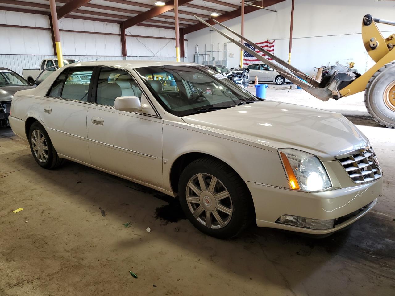 Photo 3 VIN: 1G6KD57Y67U208640 - CADILLAC DTS 