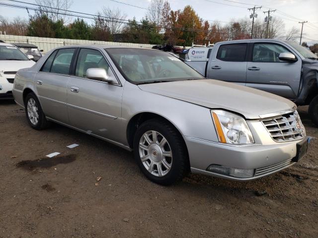 Photo 3 VIN: 1G6KD57Y68U131558 - CADILLAC DTS 