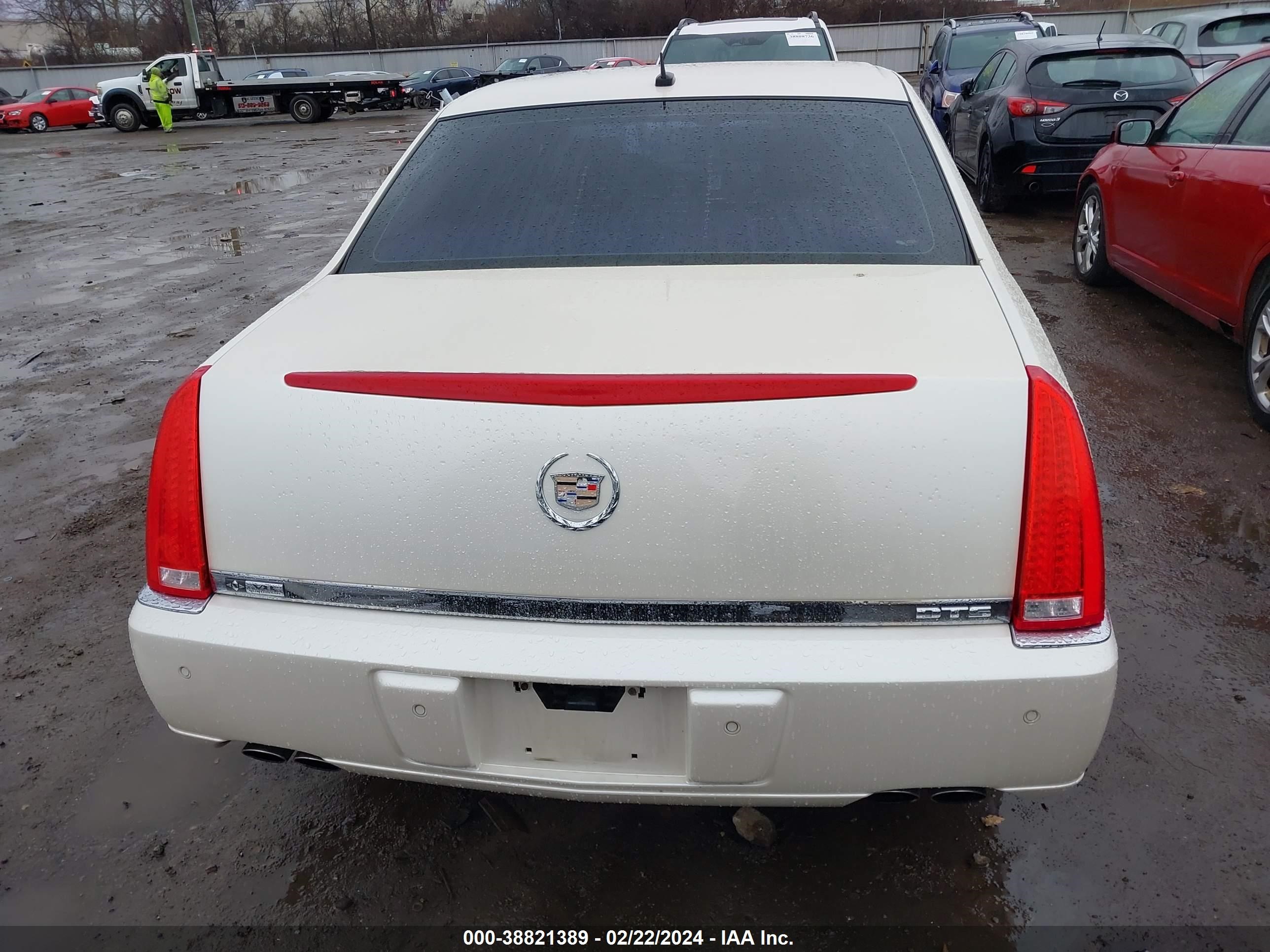 Photo 16 VIN: 1G6KD57Y68U173695 - CADILLAC DTS 