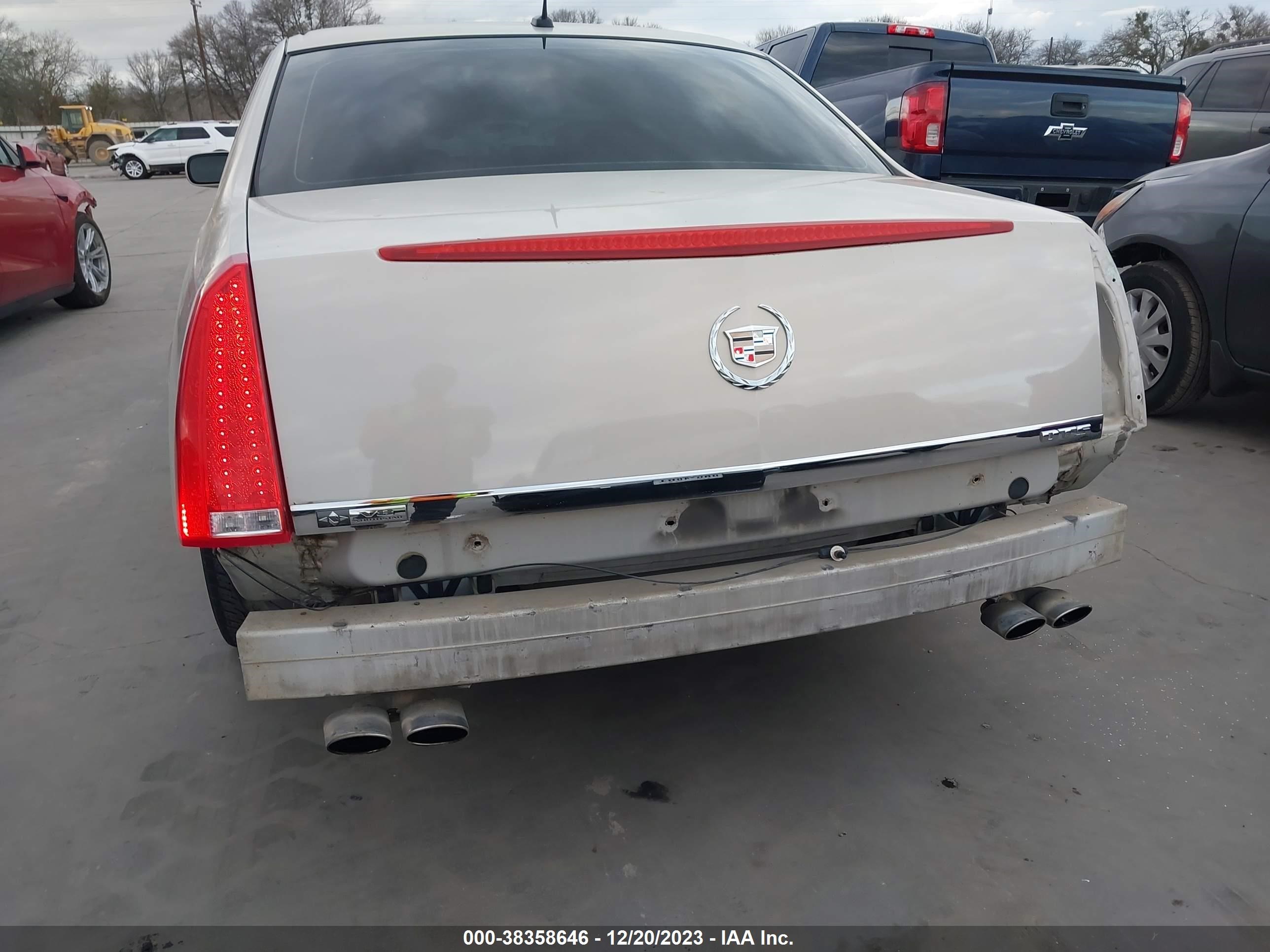 Photo 5 VIN: 1G6KD57Y77U196465 - CADILLAC DTS 