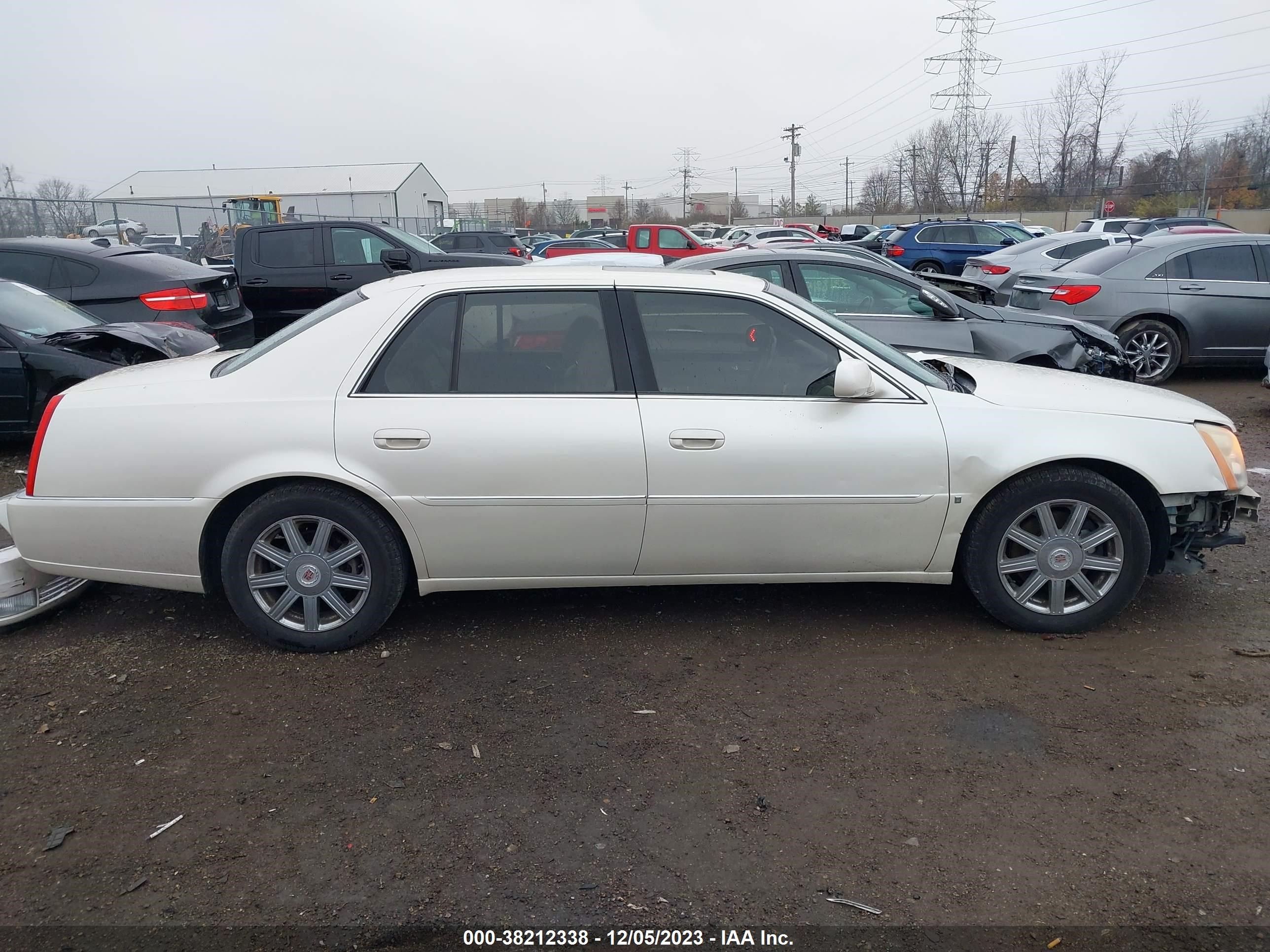 Photo 13 VIN: 1G6KD57Y77U221509 - CADILLAC DTS 