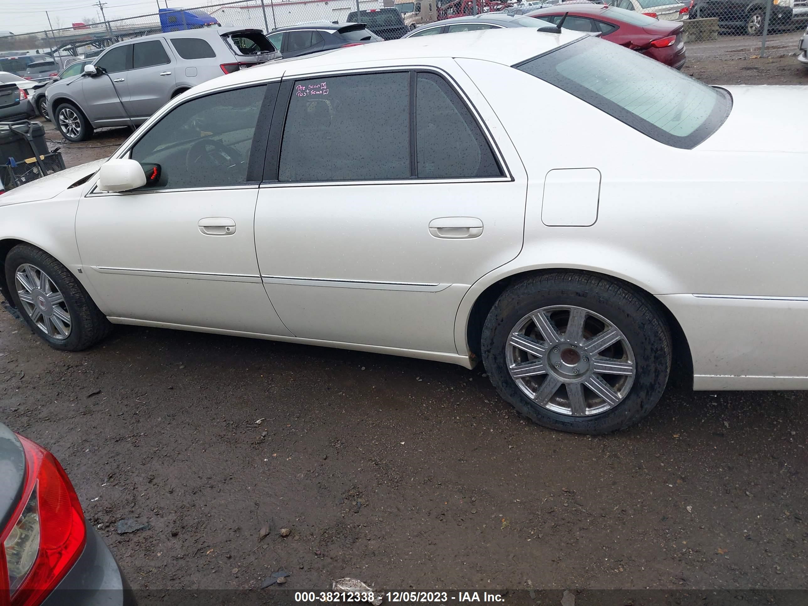 Photo 14 VIN: 1G6KD57Y77U221509 - CADILLAC DTS 