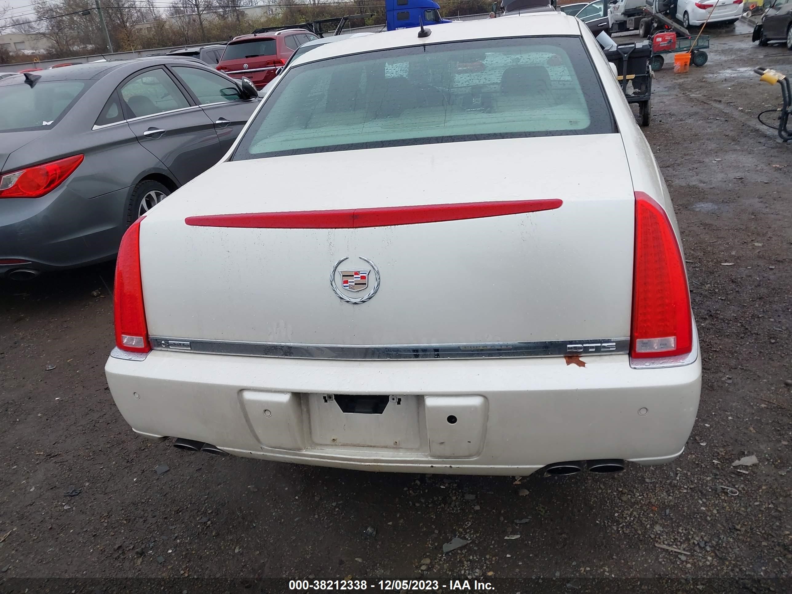 Photo 16 VIN: 1G6KD57Y77U221509 - CADILLAC DTS 