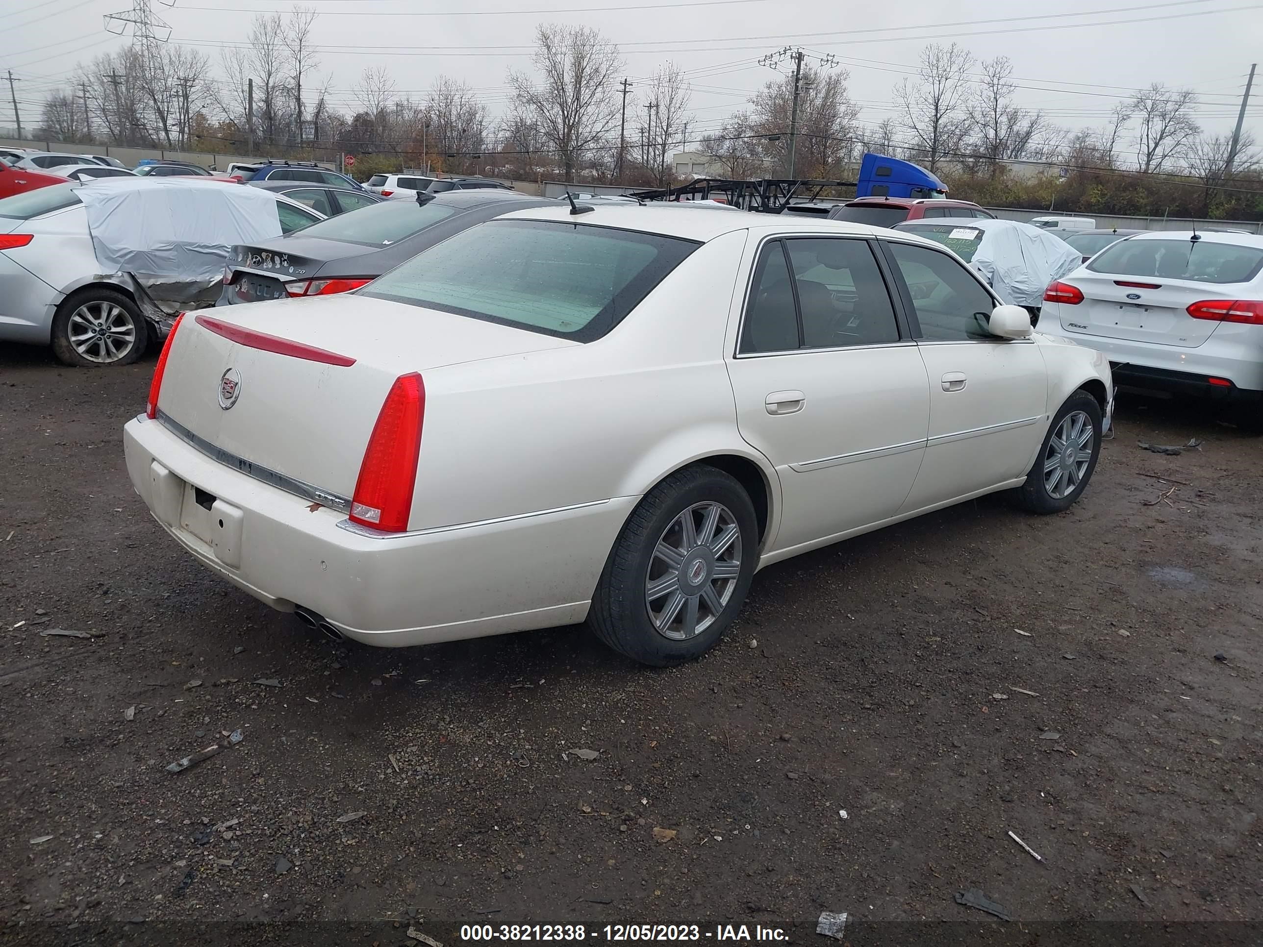 Photo 3 VIN: 1G6KD57Y77U221509 - CADILLAC DTS 