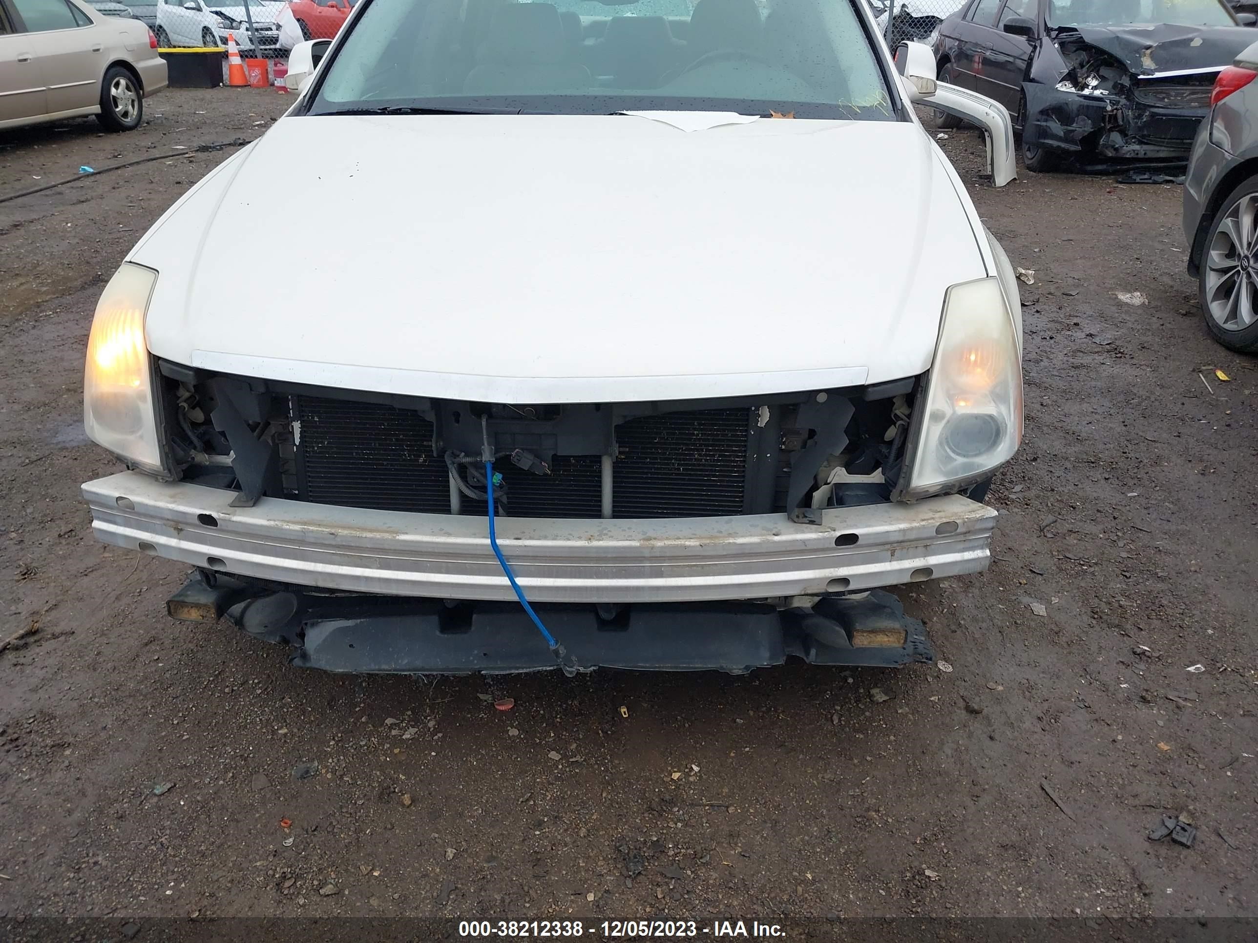 Photo 5 VIN: 1G6KD57Y77U221509 - CADILLAC DTS 