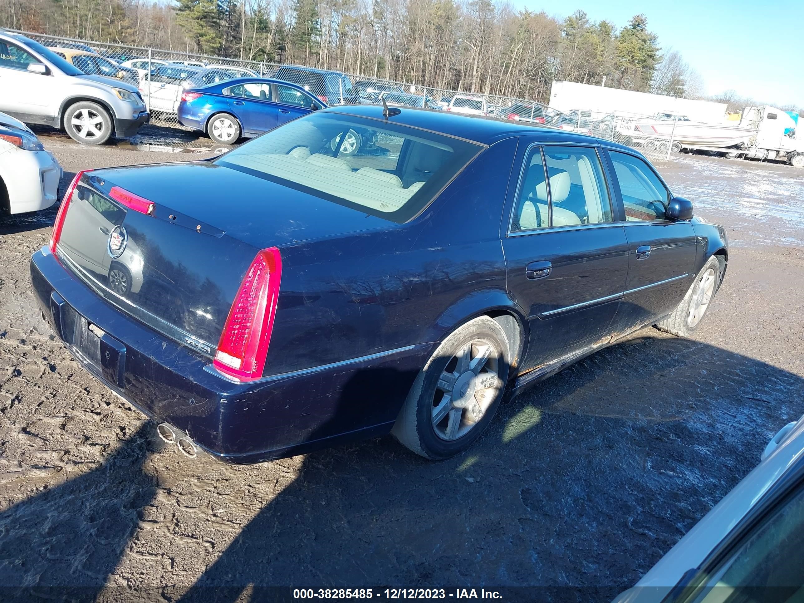 Photo 3 VIN: 1G6KD57Y86U206029 - CADILLAC DTS 