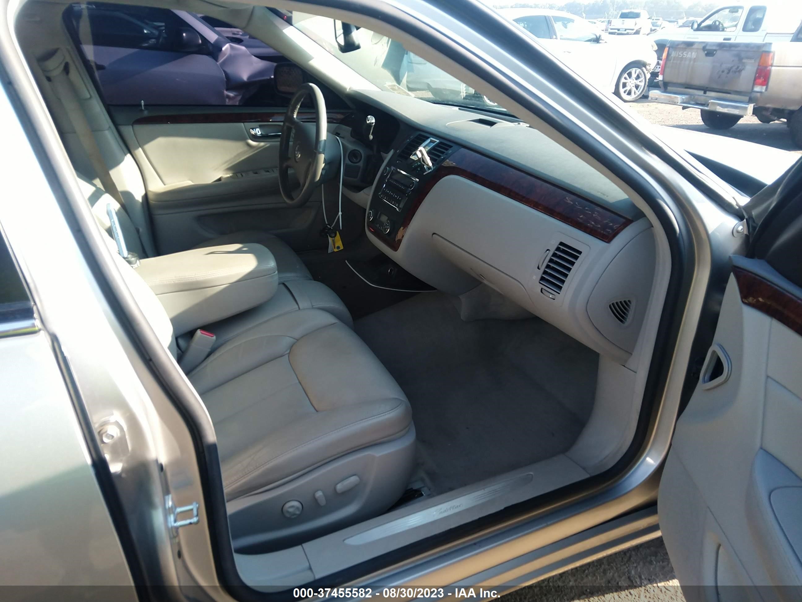 Photo 4 VIN: 1G6KD57Y86U248555 - CADILLAC DTS 