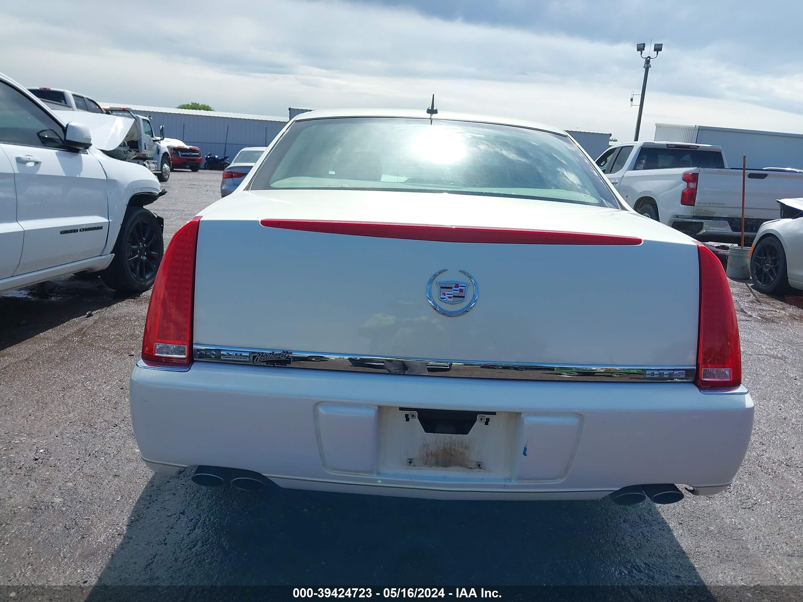 Photo 15 VIN: 1G6KD57Y96U204399 - CADILLAC DTS 