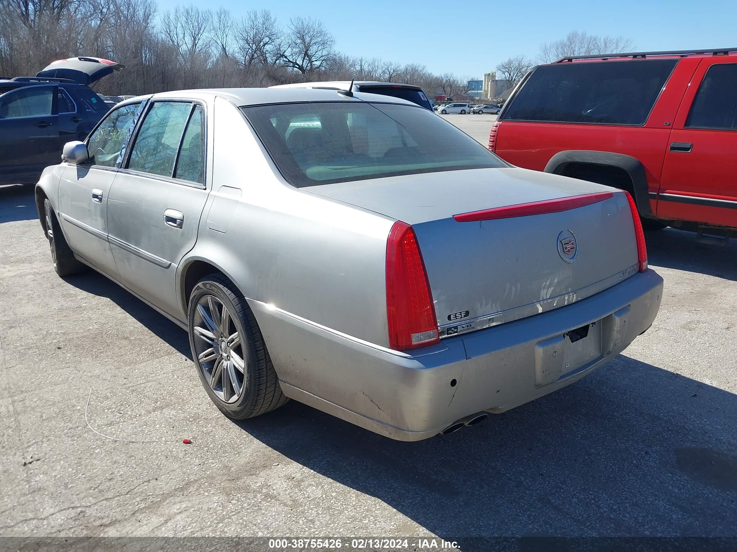 Photo 2 VIN: 1G6KD57Y97U117460 - CADILLAC DTS 