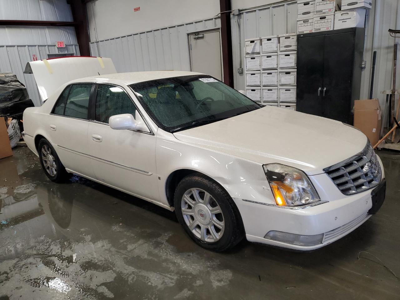 Photo 3 VIN: 1G6KD57Y98U114267 - CADILLAC DTS 