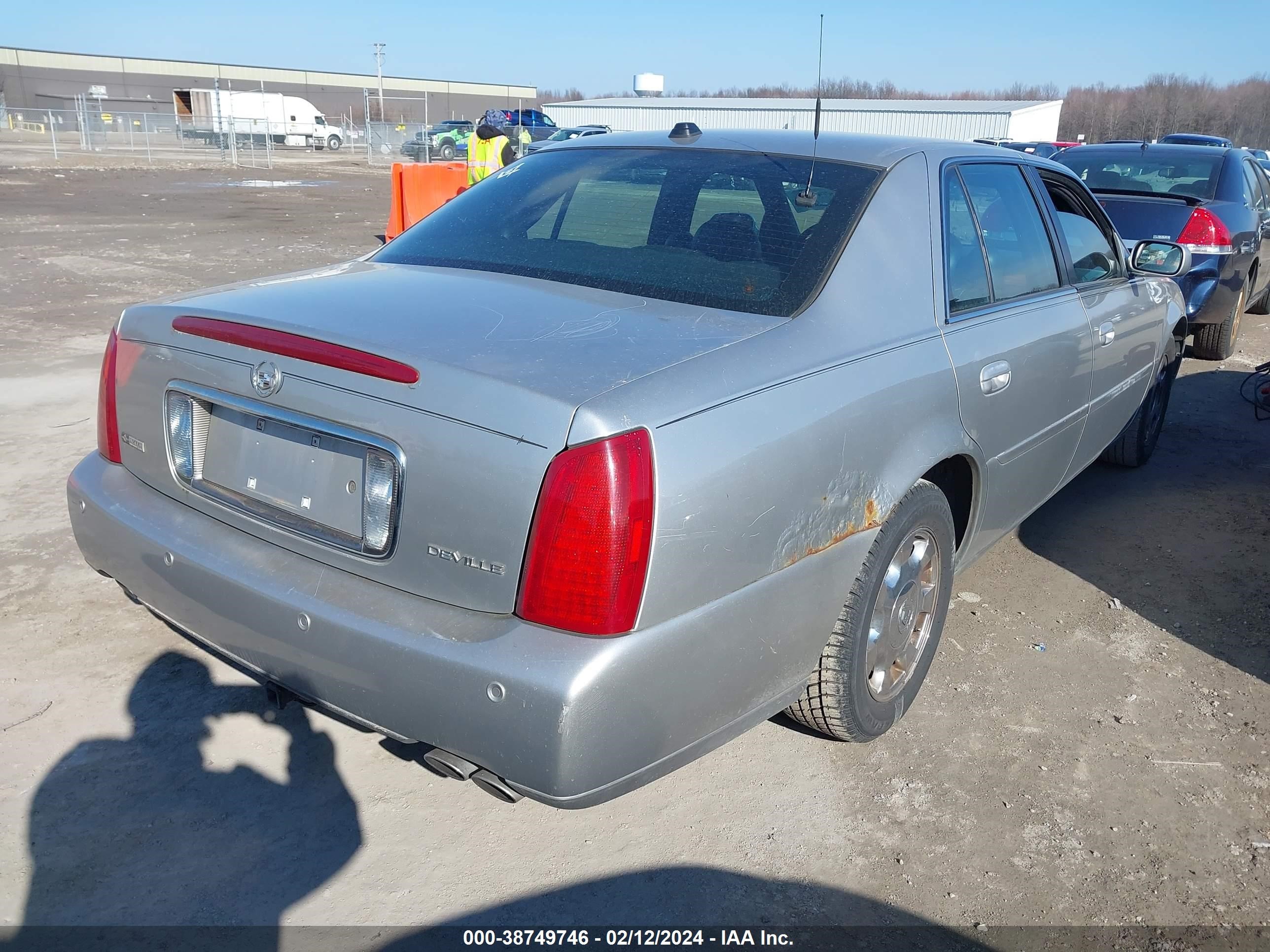 Photo 4 VIN: 1G6KD57YX4U190056 - CADILLAC DE VILLE 