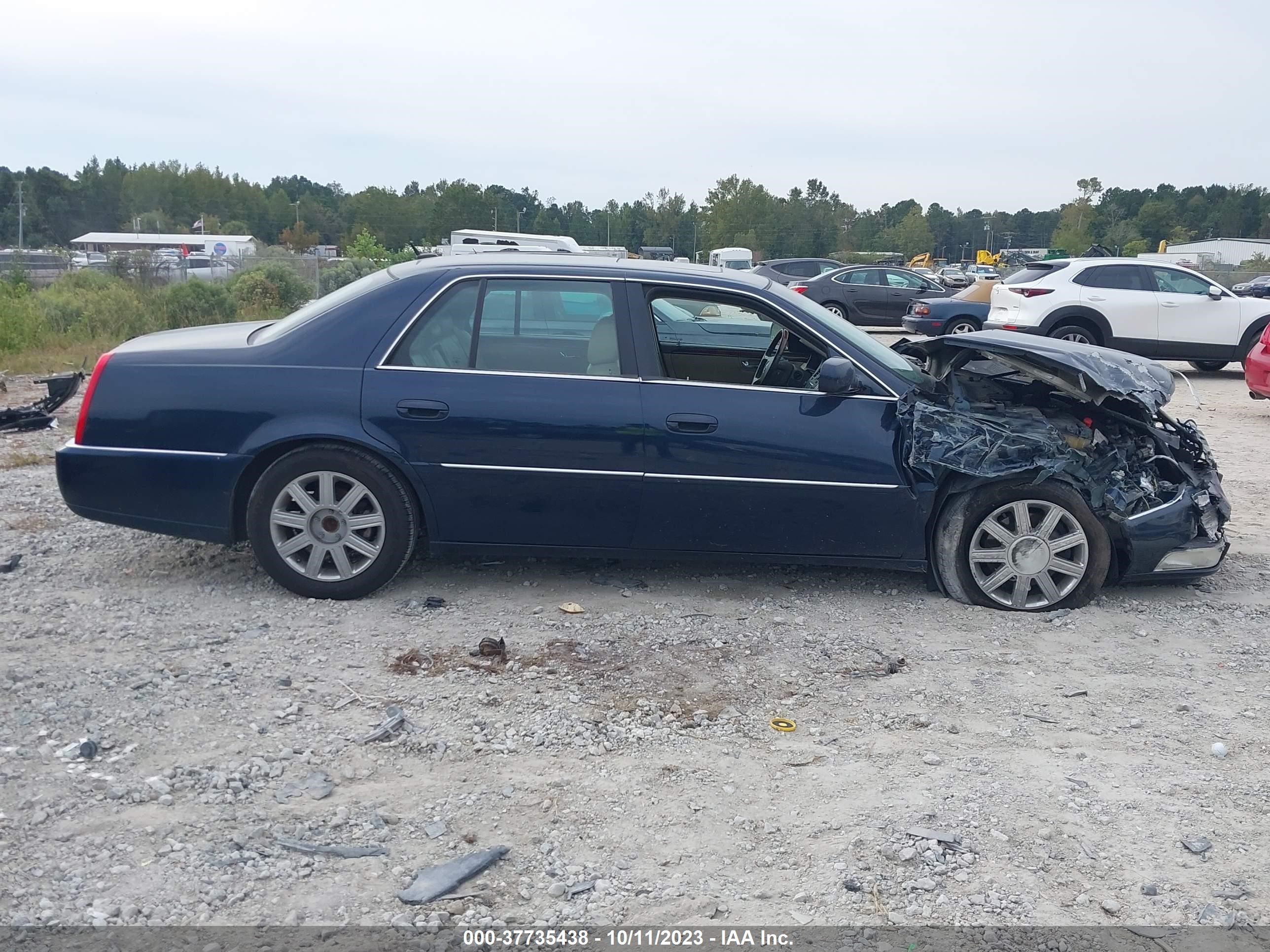 Photo 13 VIN: 1G6KD57YX6U110189 - CADILLAC DTS 