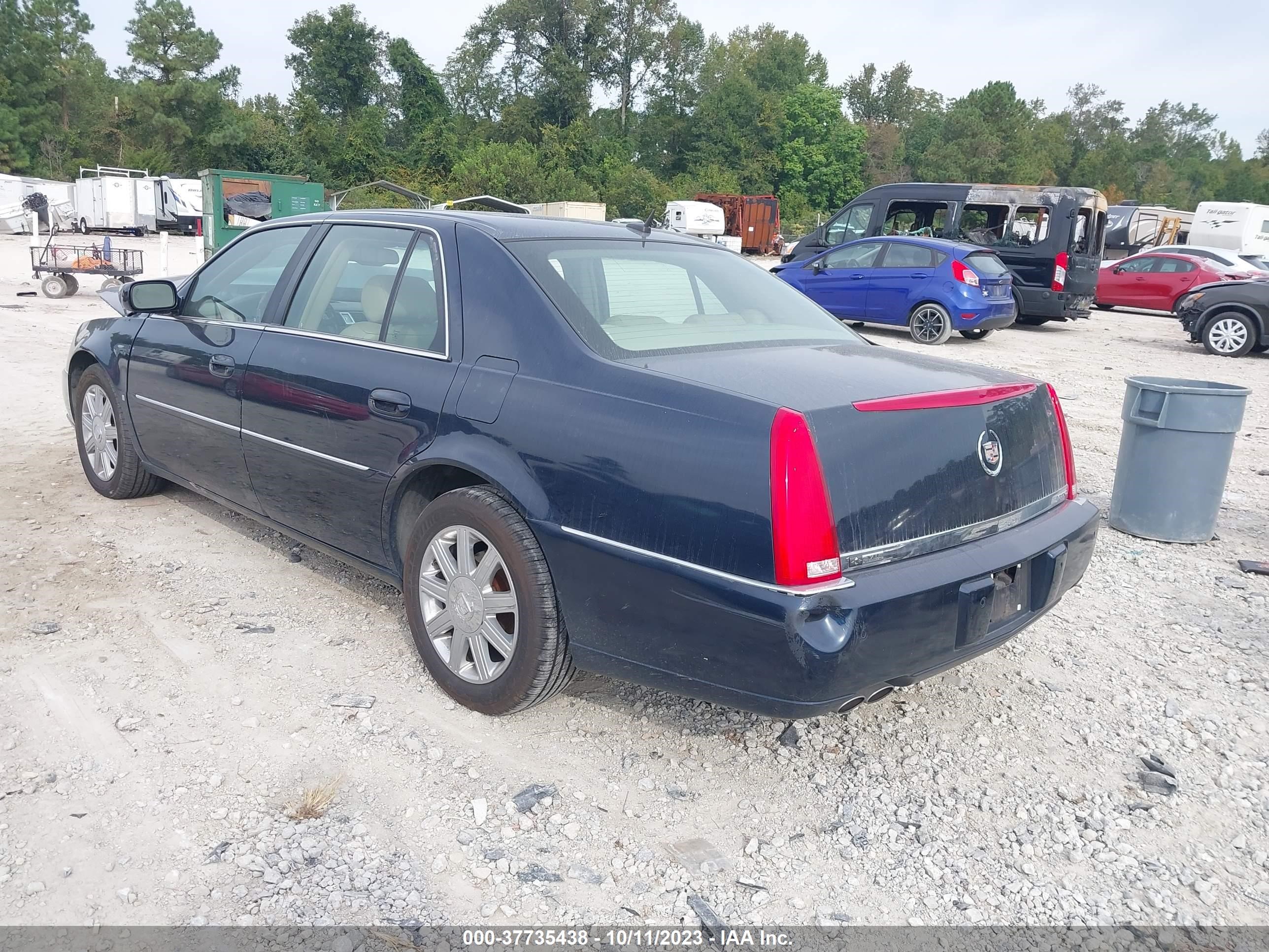 Photo 3 VIN: 1G6KD57YX6U110189 - CADILLAC DTS 