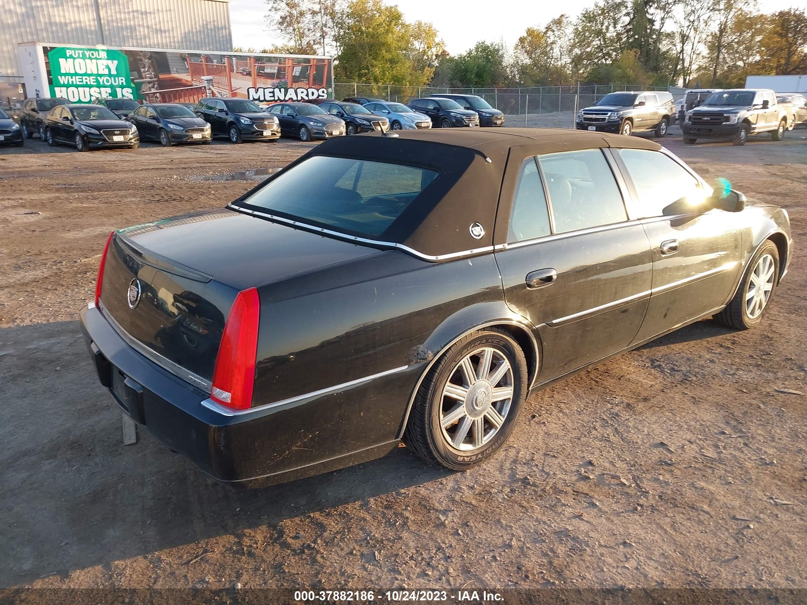 Photo 3 VIN: 1G6KD57YX7U137183 - CADILLAC DTS 