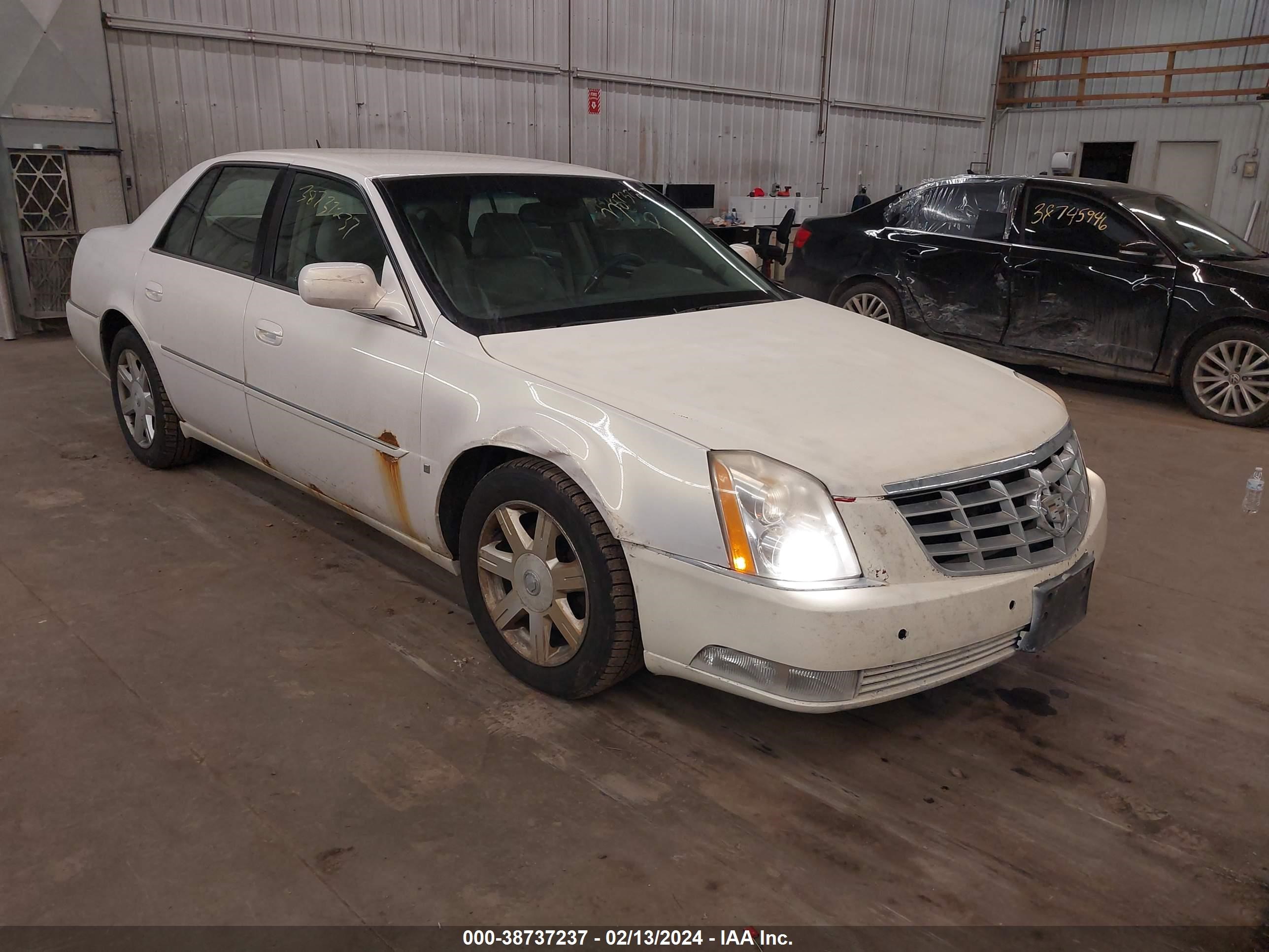 Photo 0 VIN: 1G6KD57YX7U175710 - CADILLAC DTS 