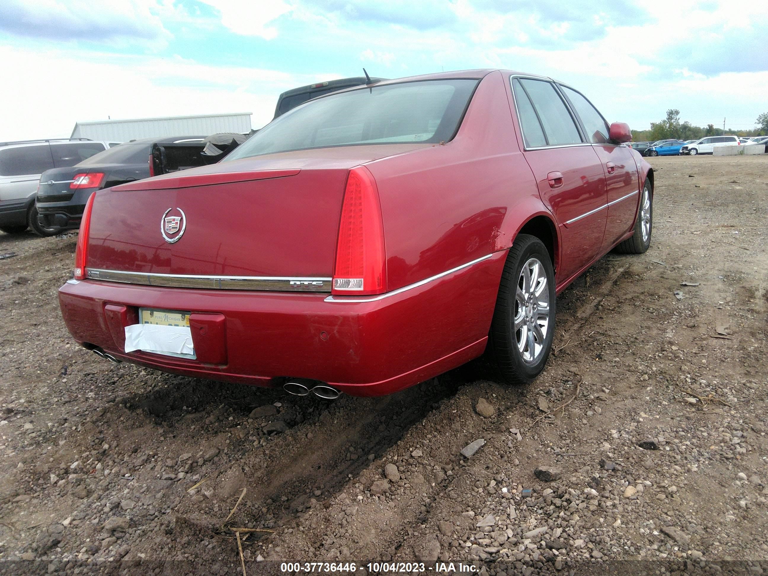 Photo 3 VIN: 1G6KD57YX8U116965 - CADILLAC DTS 