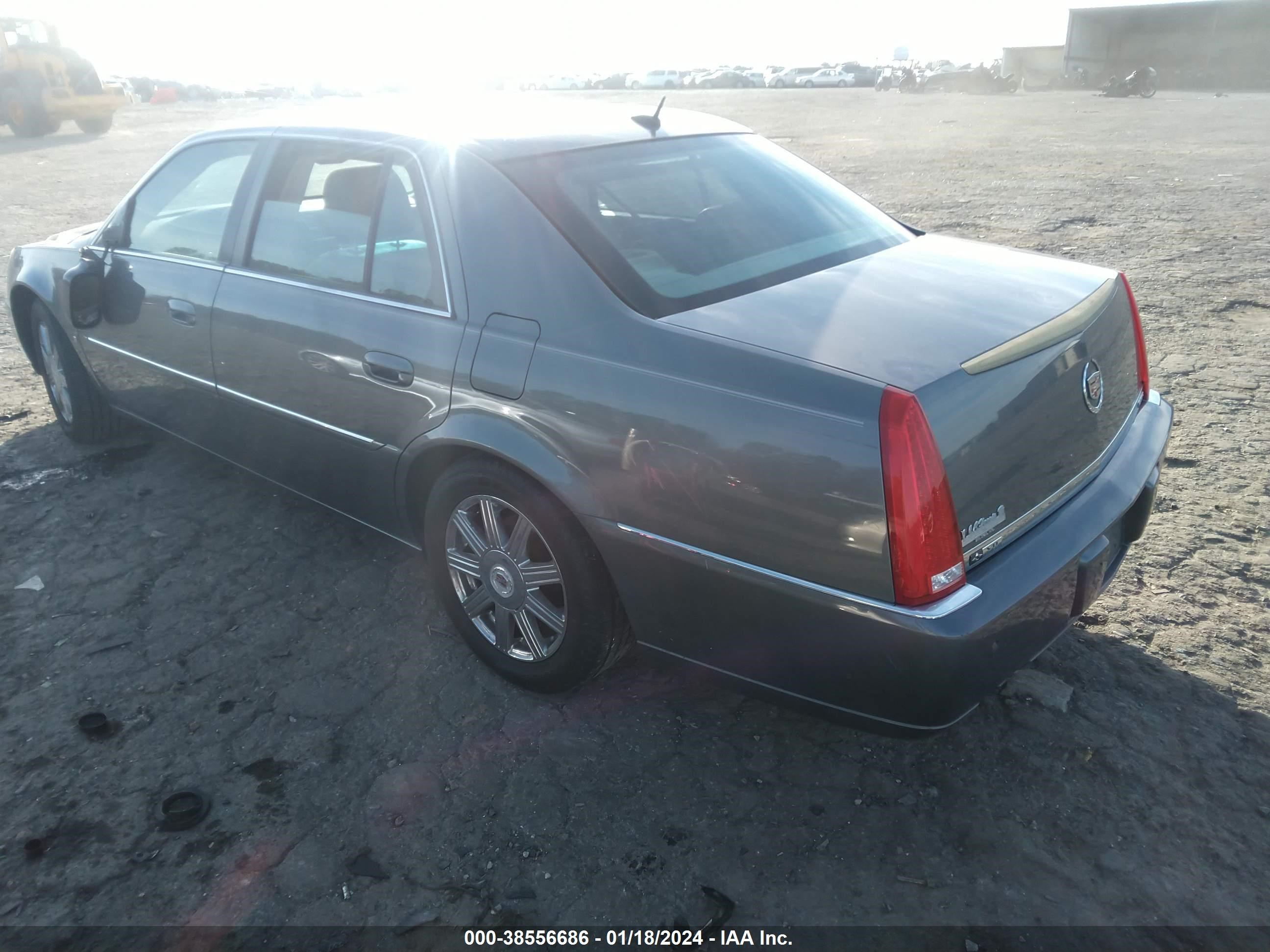 Photo 2 VIN: 1G6KD57YX8U162733 - CADILLAC DTS 