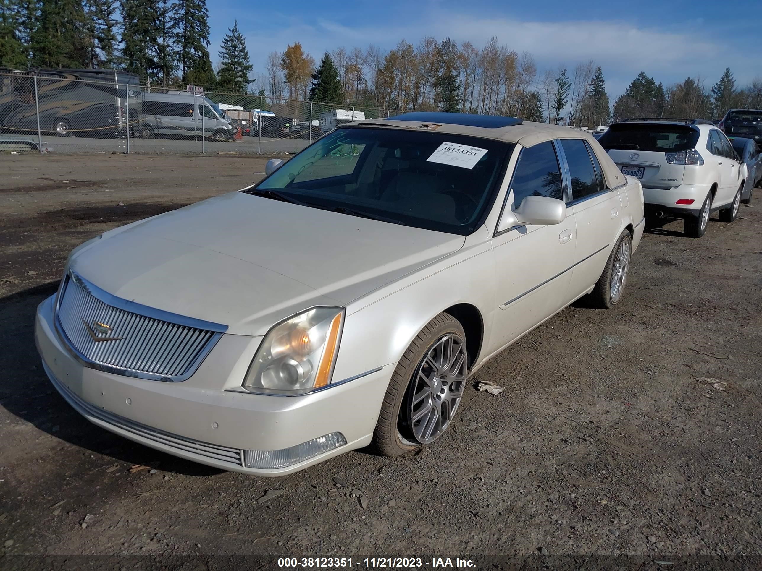 Photo 1 VIN: 1G6KD57YX8U168712 - CADILLAC DTS 