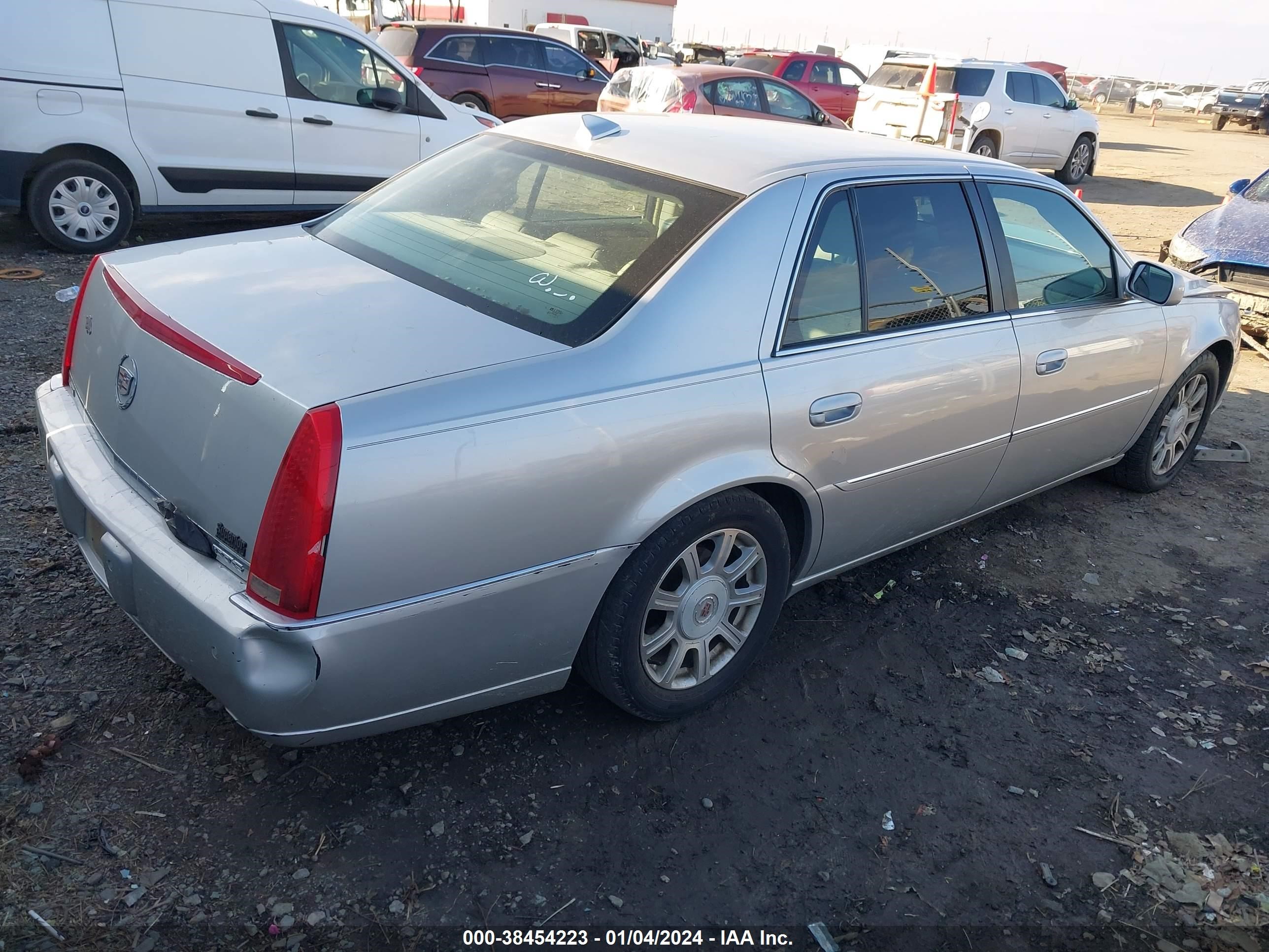 Photo 3 VIN: 1G6KD57YX9U105305 - CADILLAC DTS 