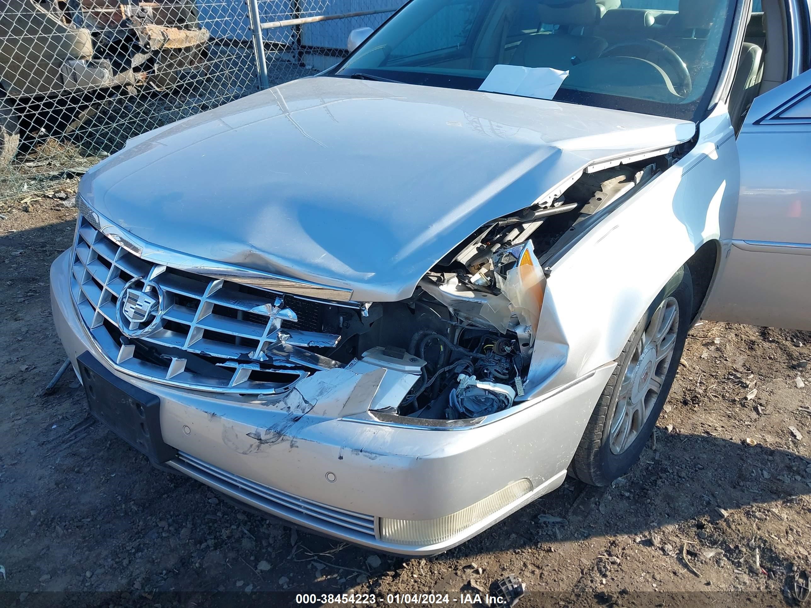 Photo 5 VIN: 1G6KD57YX9U105305 - CADILLAC DTS 