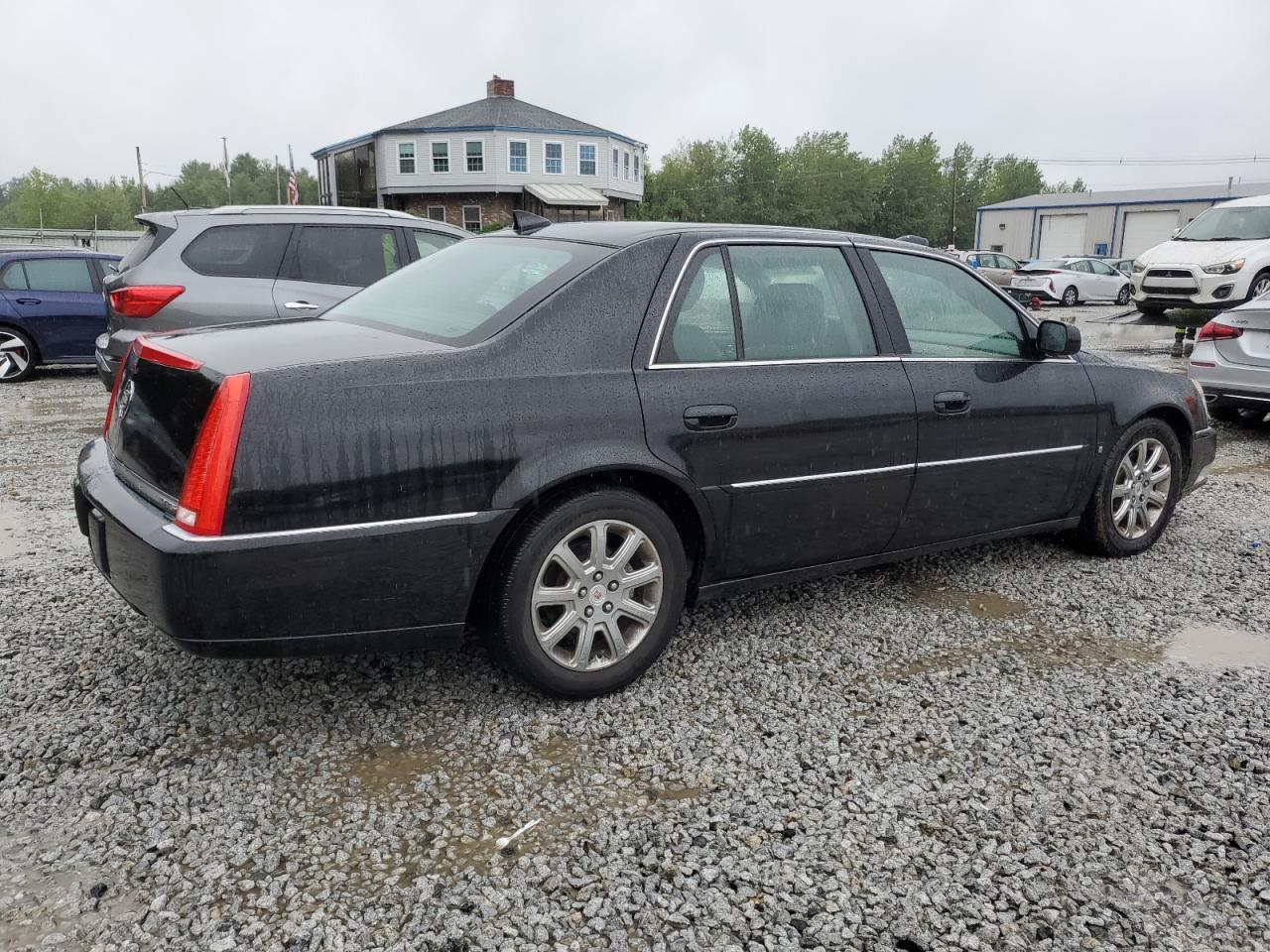 Photo 2 VIN: 1G6KD57YX9U108415 - CADILLAC DTS 