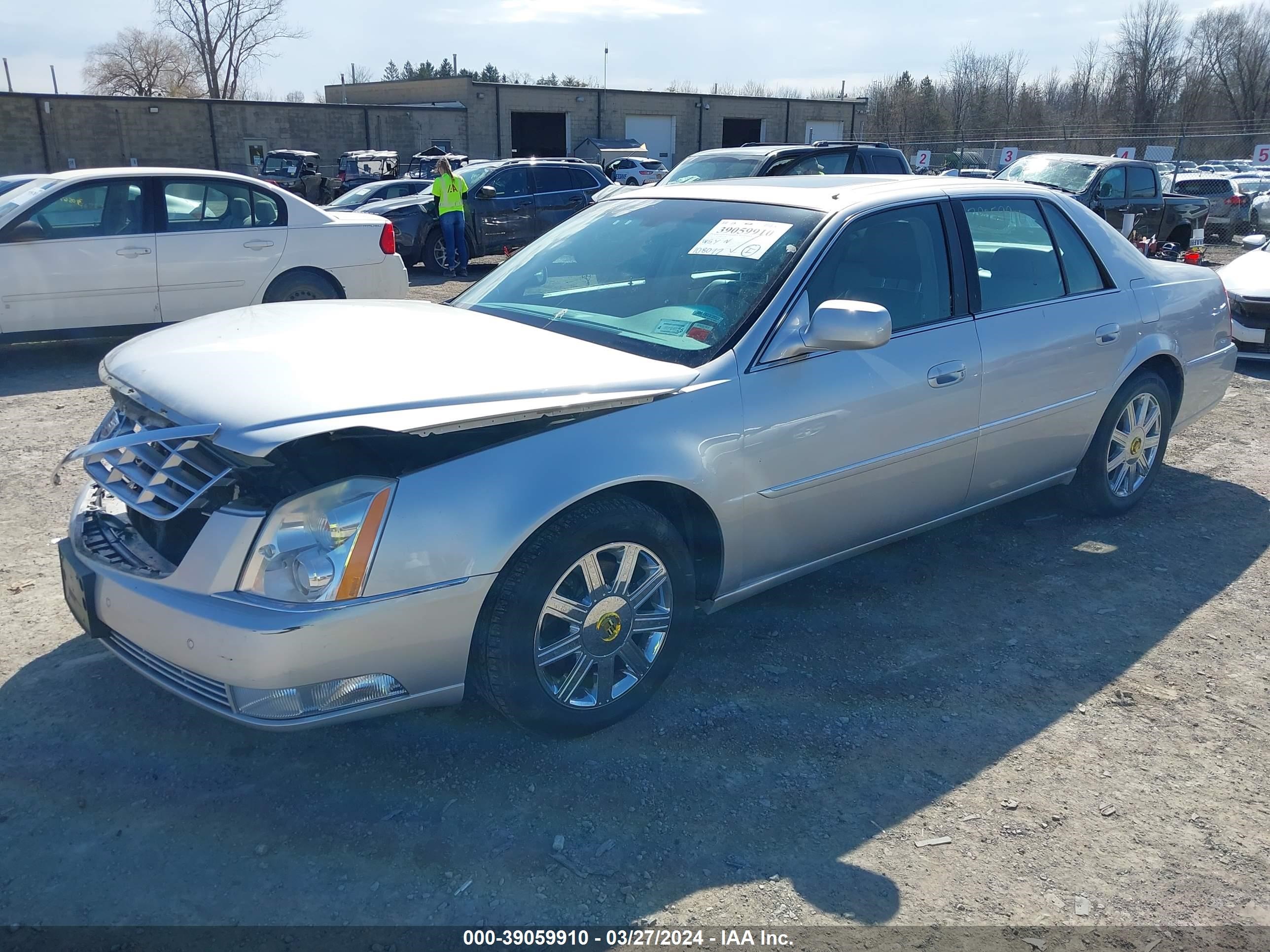 Photo 1 VIN: 1G6KD5E61BU133467 - CADILLAC DTS 