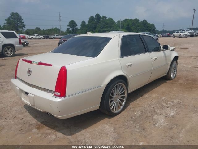 Photo 3 VIN: 1G6KD5E66BU123467 - CADILLAC DTS 