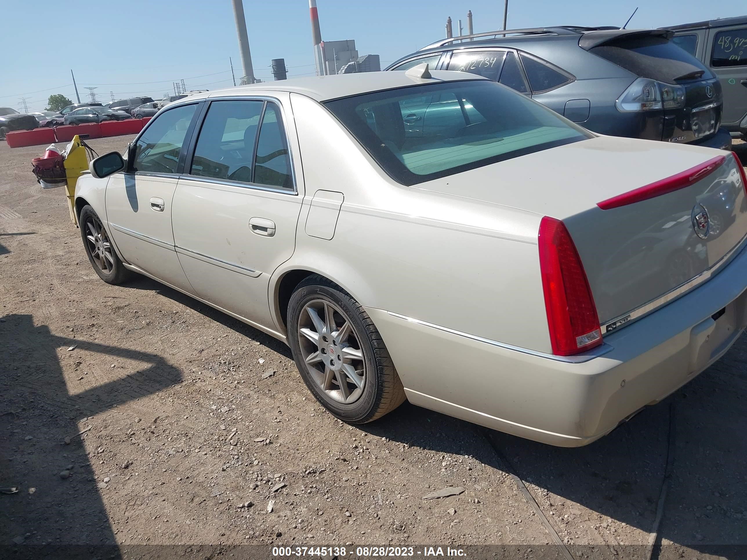 Photo 2 VIN: 1G6KD5E69BU112222 - CADILLAC DTS 