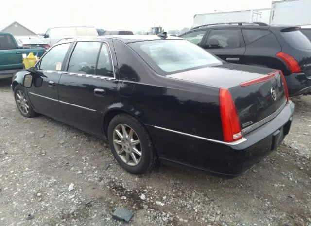 Photo 2 VIN: 1G6KD5E6XBU131118 - CADILLAC DTS 