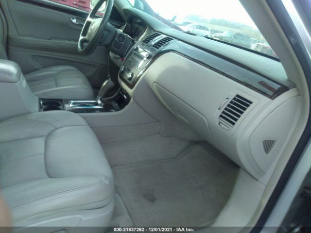 Photo 4 VIN: 1G6KD5EY0AU107832 - CADILLAC DTS 