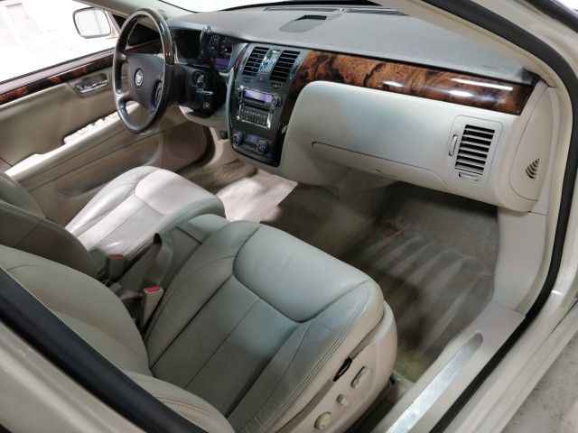Photo 8 VIN: 1G6KD5EY6AU105051 - CADILLAC DTS 