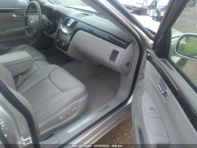 Photo 4 VIN: 1G6KD5EY8AU133577 - CADILLAC DTS 